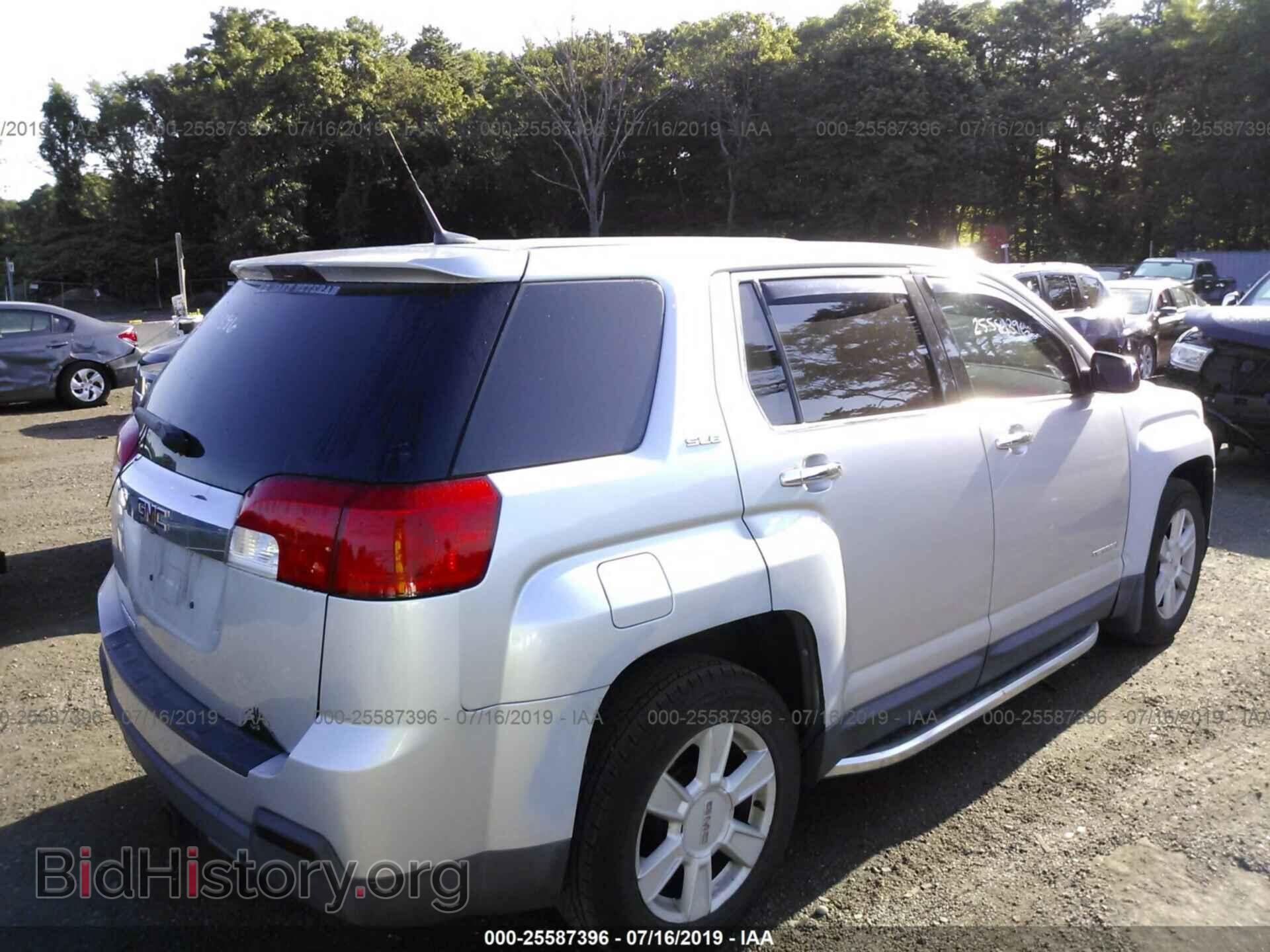 2010 GMC TERRAIN - VIN: 2CTALBEW2A6379746 - Photo 4