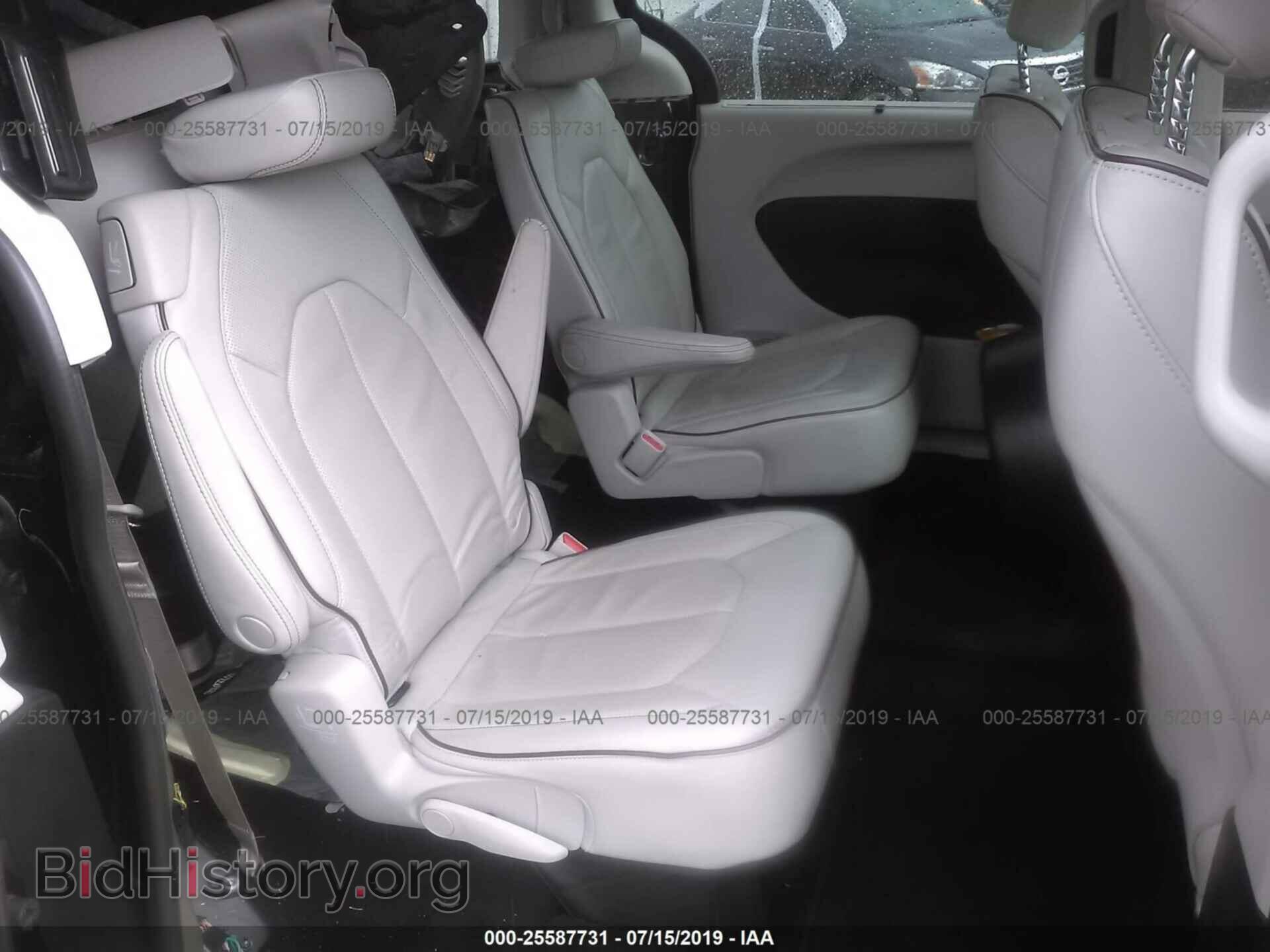 2018 CHRYSLER PACIFICA - VIN: 2C4RC1GG0JR142993 - Фото 8