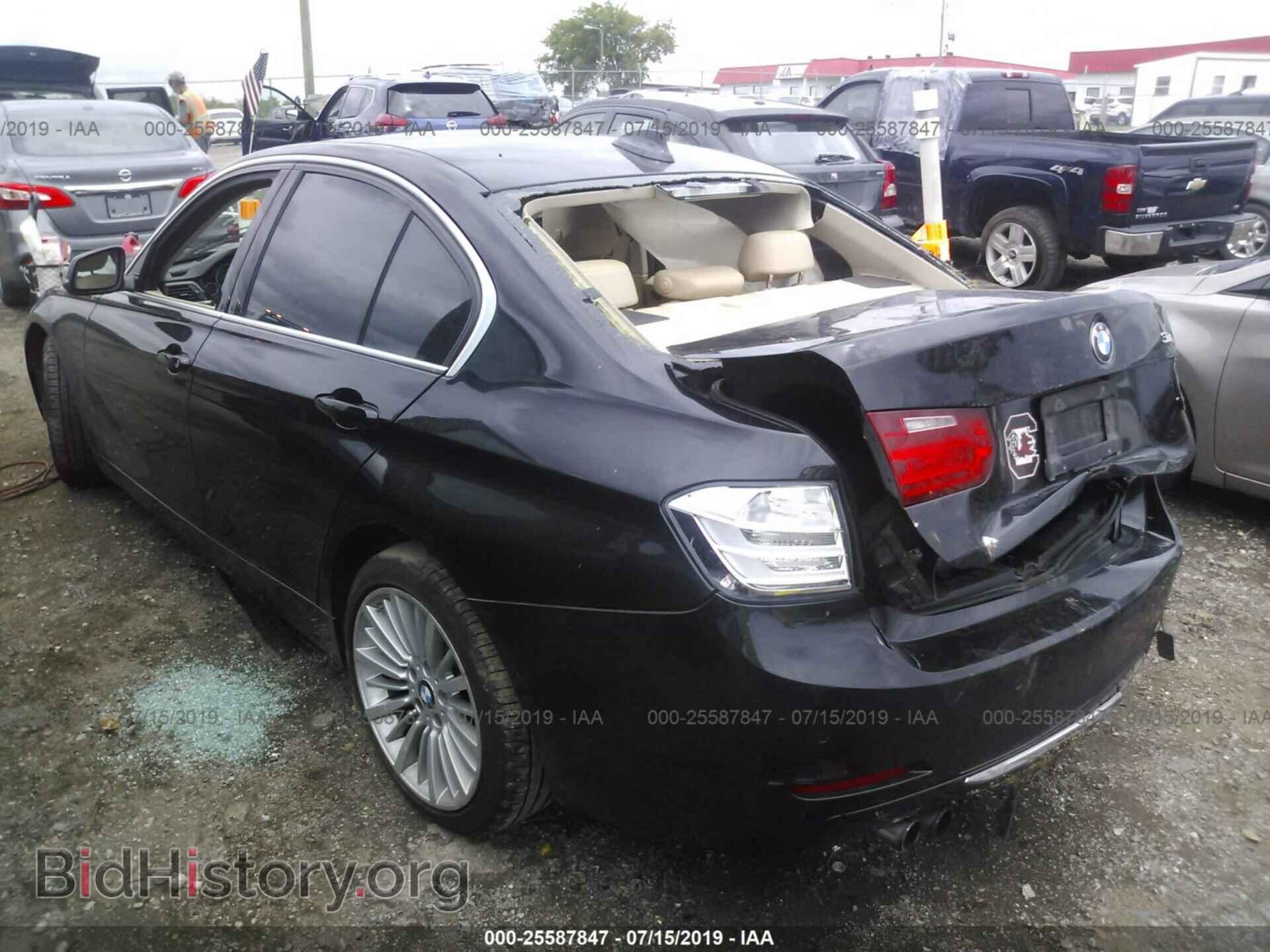 2012 BMW 328 - VIN: WBA3A5C53CF256193 - Фото 3