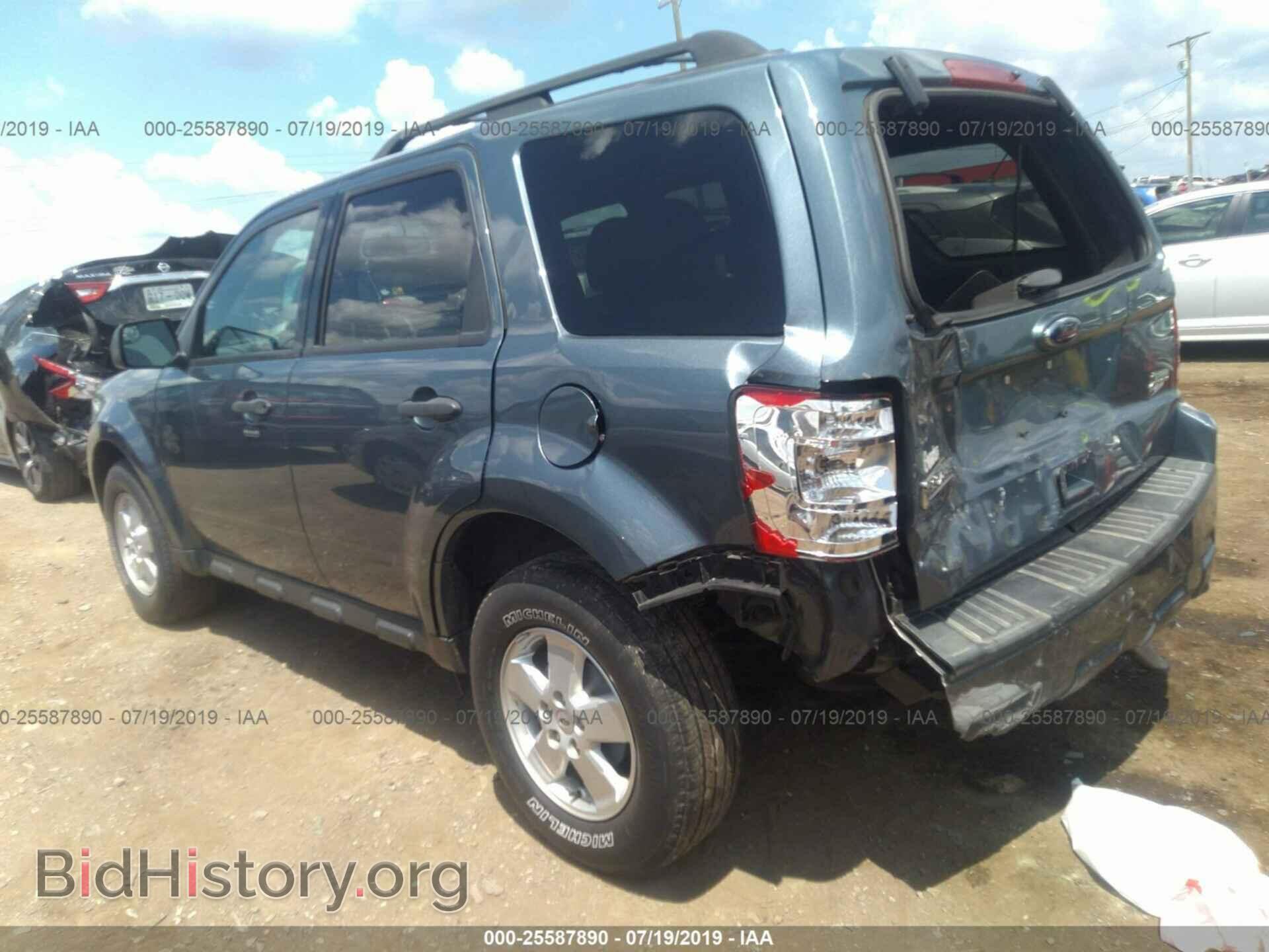 2011 FORD ESCAPE - VIN: 1FMCU9DGXBKA91794 - Фото 3