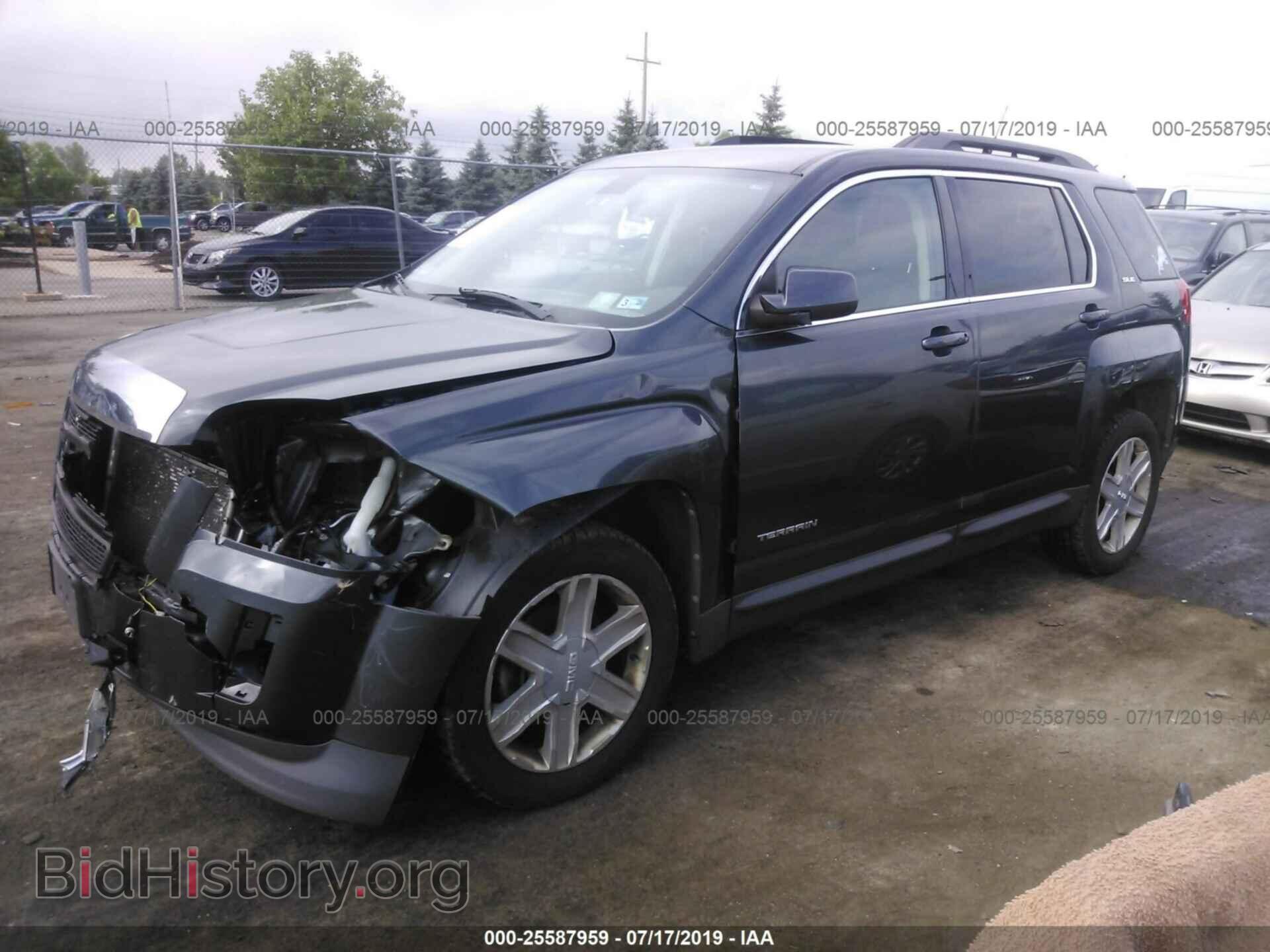 2010 GMC TERRAIN - VIN: 2CTFLEEY2A6279896 - Photo 2