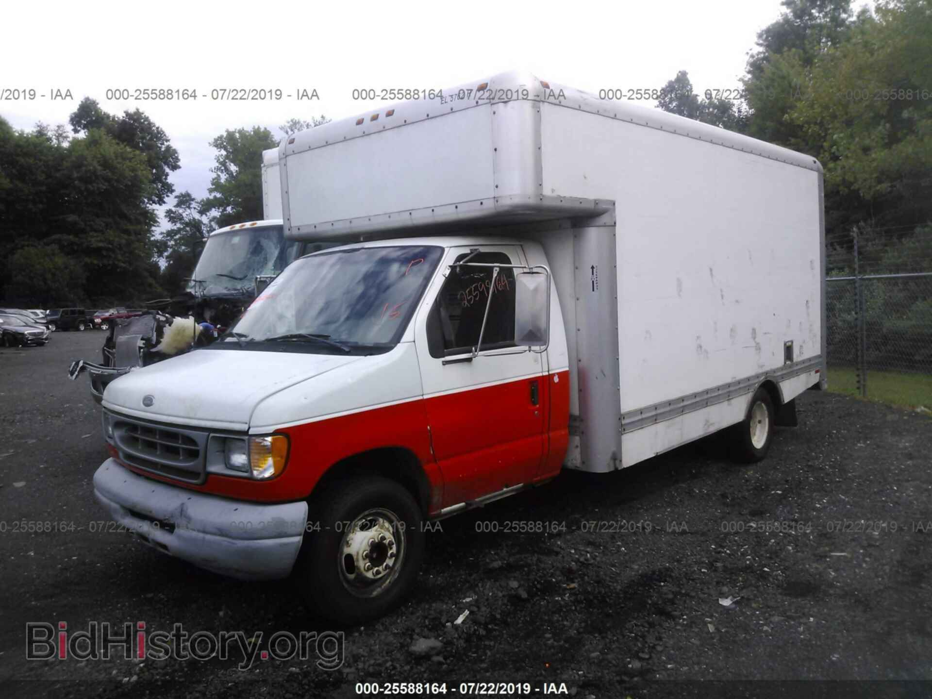 2000 FORD ECONOLINE - VIN: 1FDWE35S3YHA83438 - Фото 2