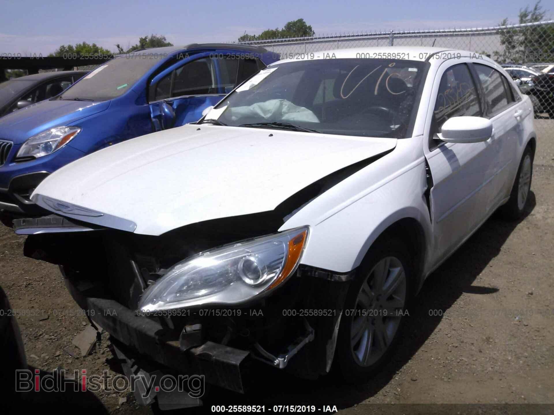 2013 CHRYSLER 200 - VIN: 1C3CCBBB2DN706205 - Photo 2
