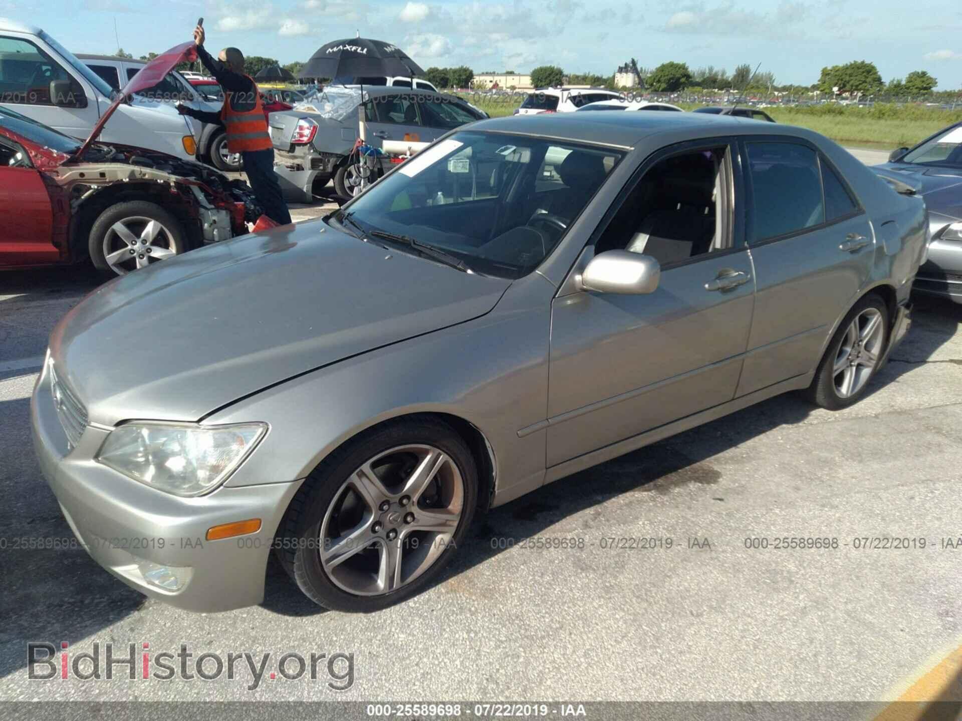 2001 LEXUS IS - VIN: JTHBD182110010657 - Photo 2