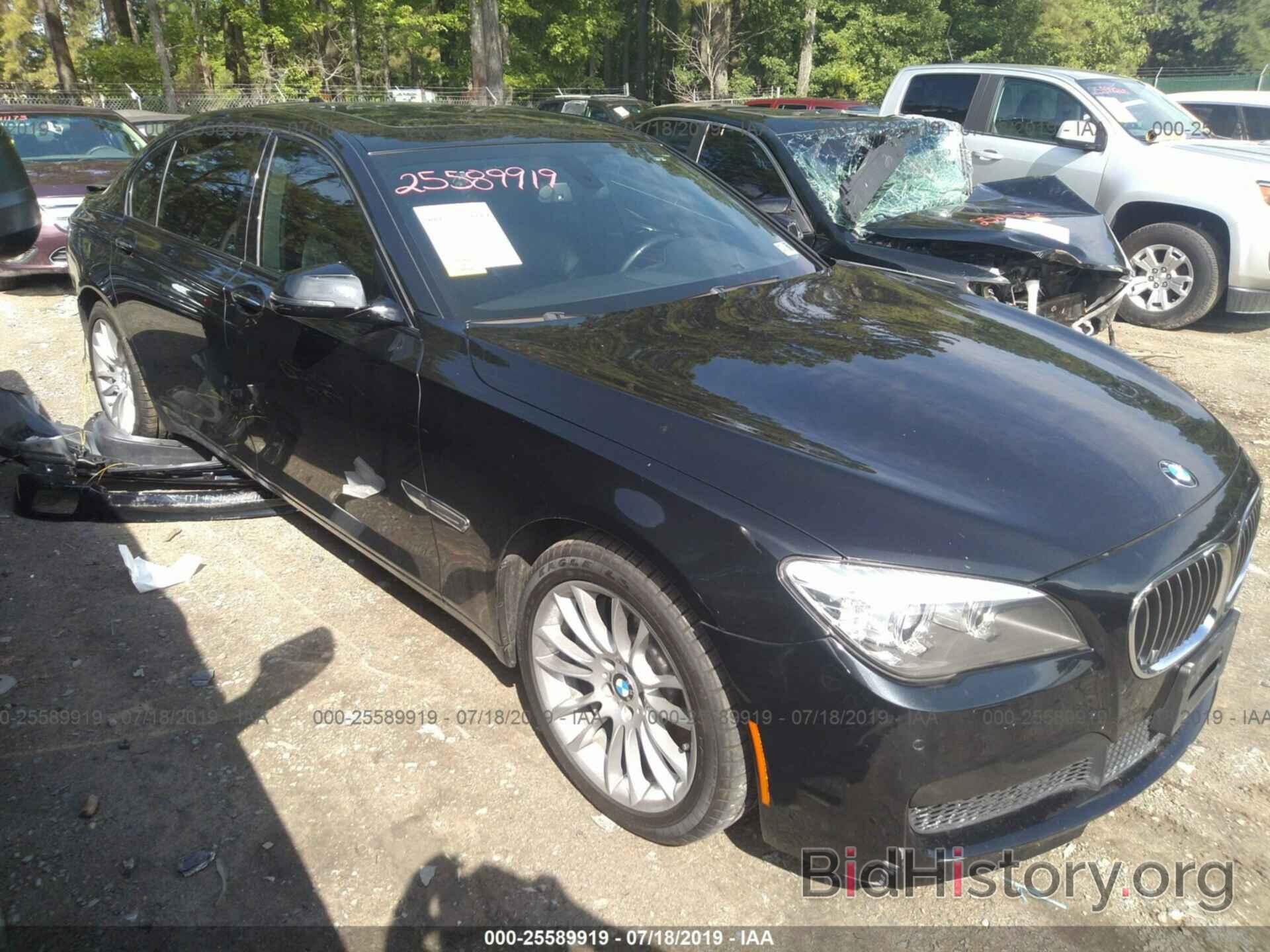 Photo WBAYF8C51DD140822 - BMW 750 2013