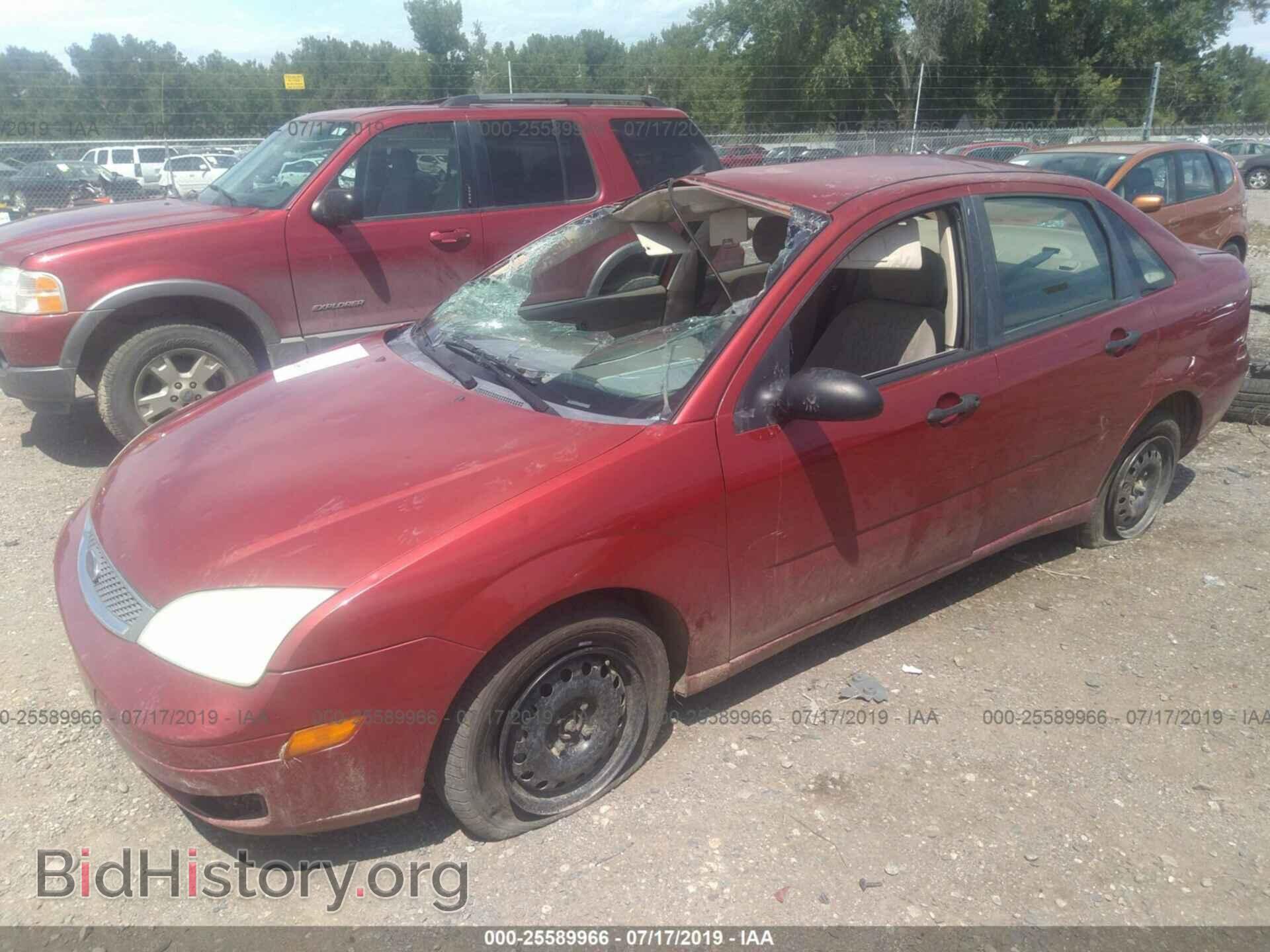 2005 FORD FOCUS - VIN: 1FAFP34N35W149042 - Фото 2