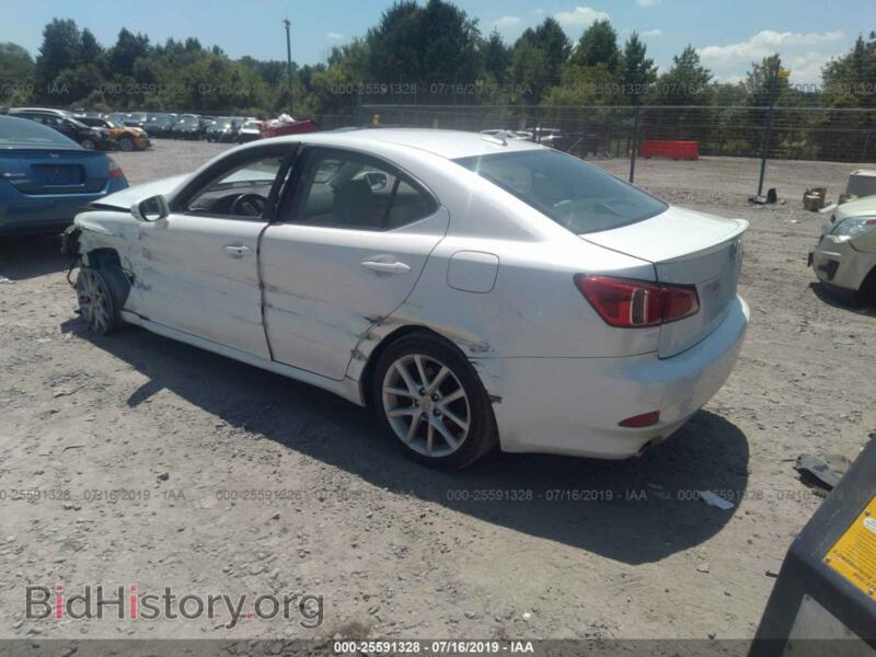 2011 Lexus IS (VIN JTHCF5C22B5050957) — фото 3 из 10