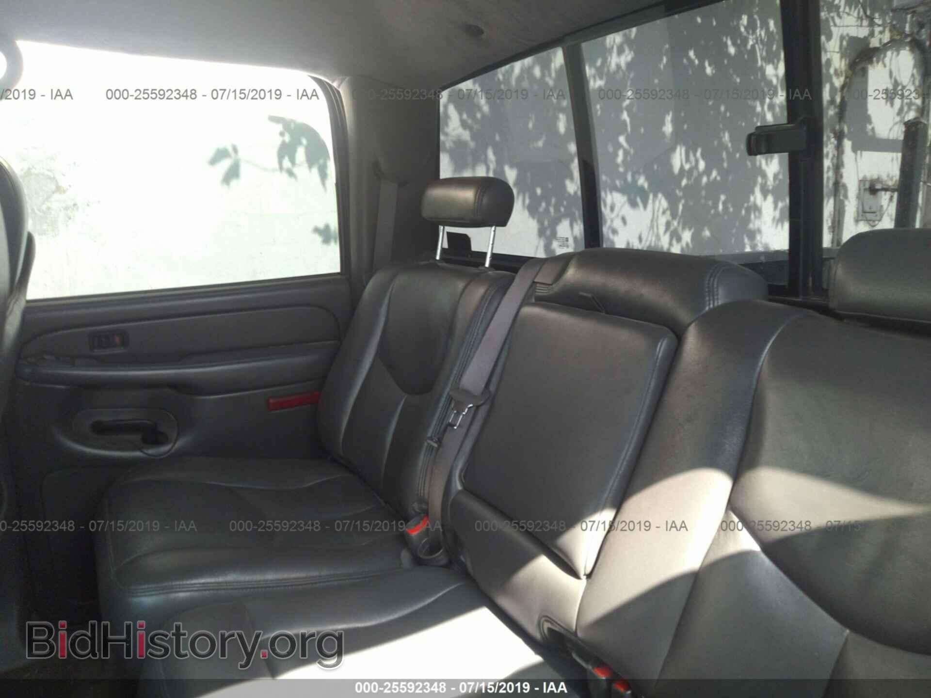 2005 GMC NEW SIERRA - VIN: 2GTEC13TX51100465 - Фото 8