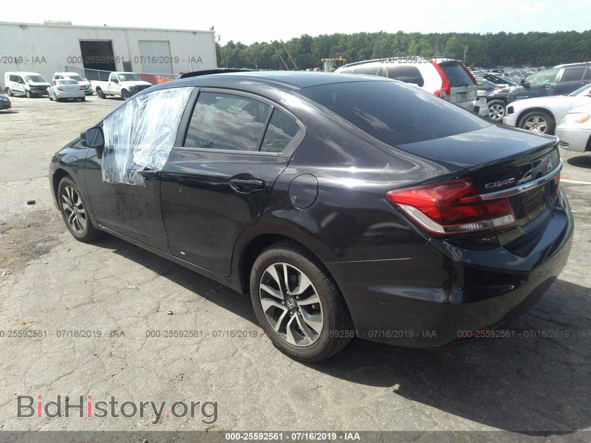 2013 HONDA CIVIC - VIN: 19XFB2F88DE266957 - Фото 3