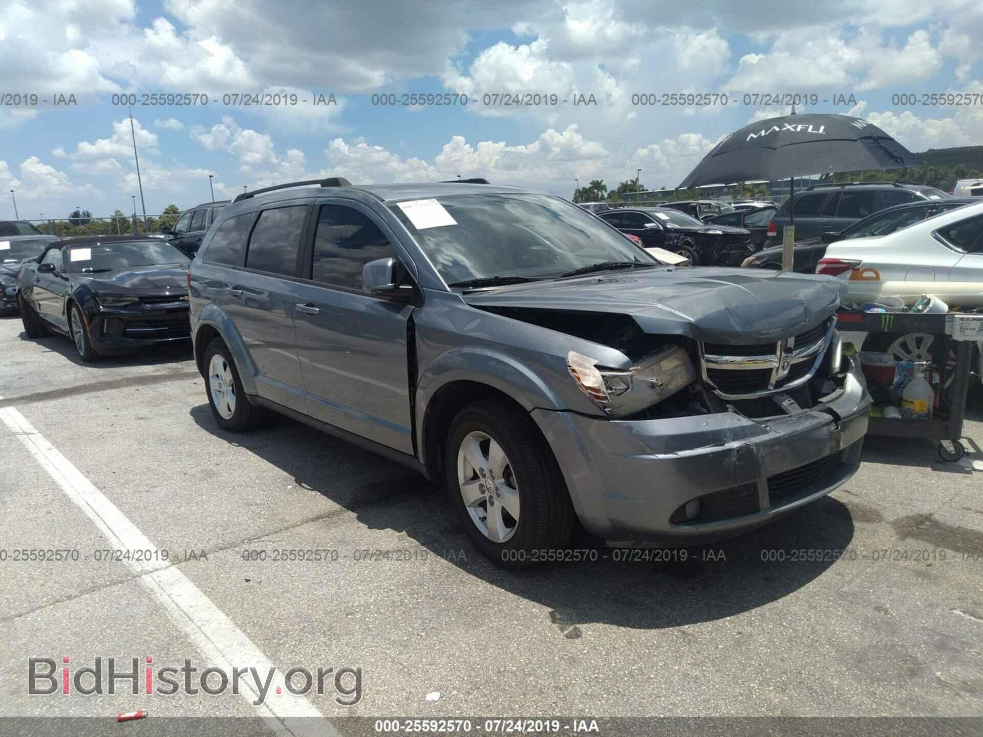 Фотография 3D4PG5FV0AT182011 - DODGE JOURNEY 2010