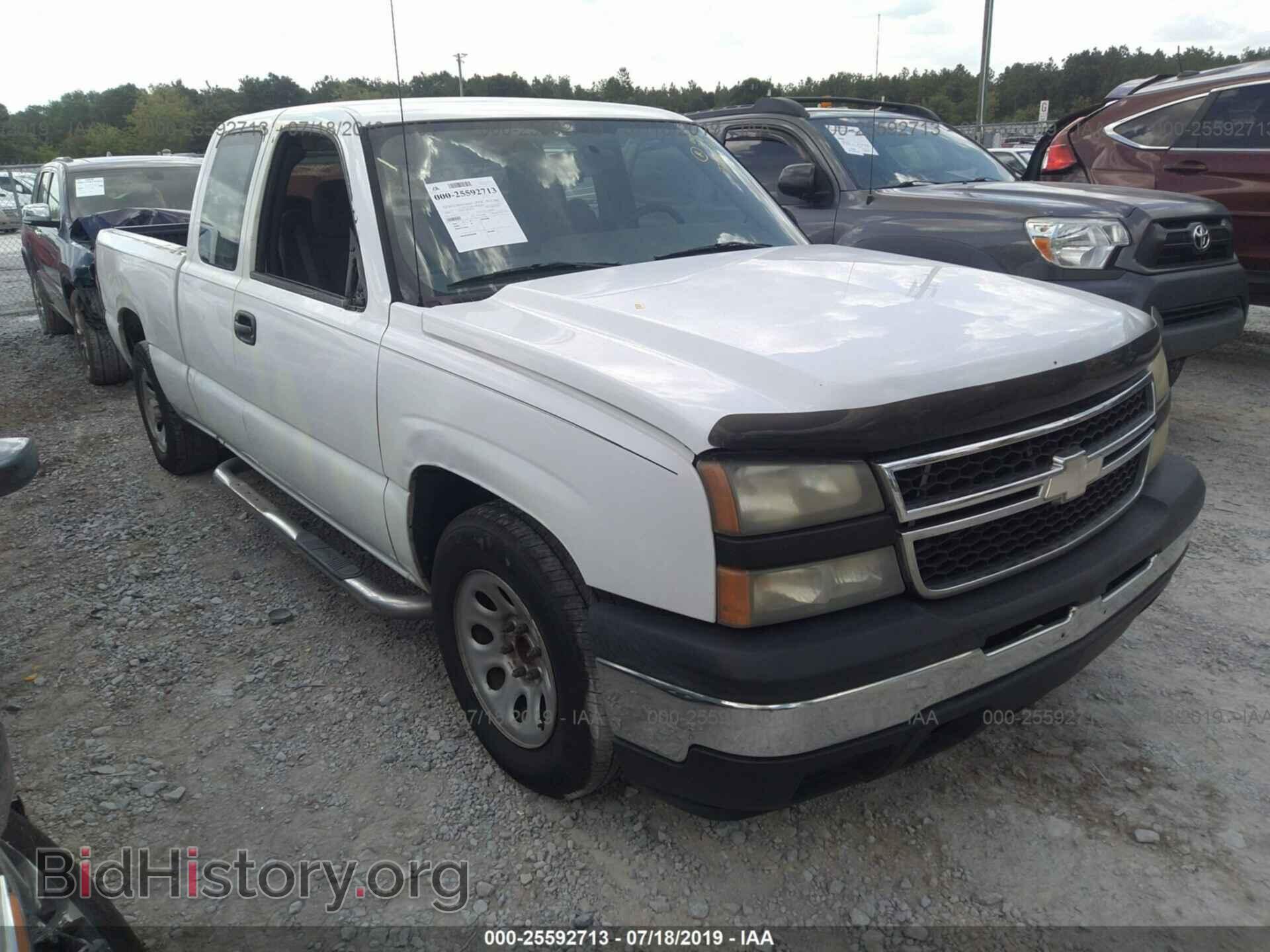 Photo 2GCEC19V461105820 - CHEVROLET SILVERADO 2006