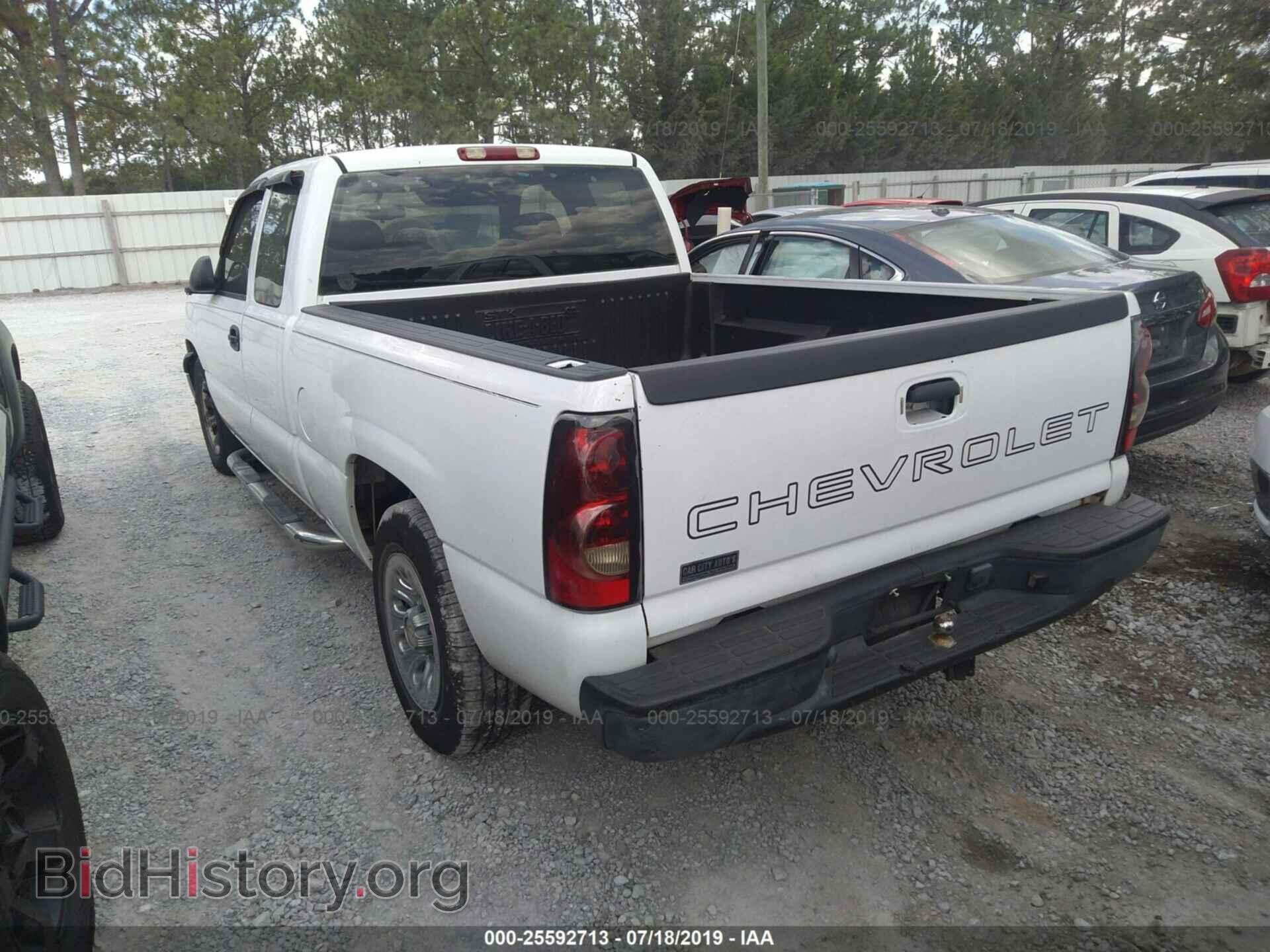 2006 CHEVROLET SILVERADO - VIN: 2GCEC19V461105820 - Фото 3