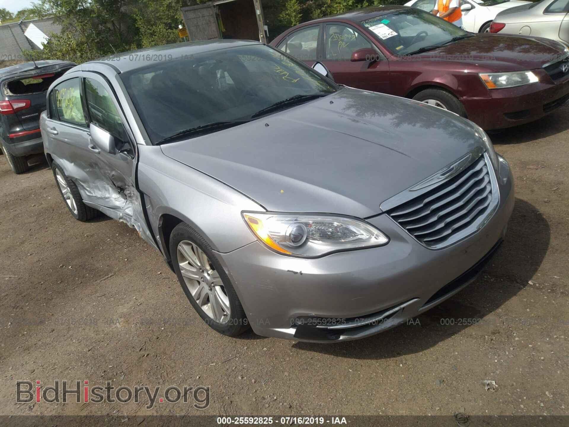 Фотография 1C3CCBBB7DN737711 - CHRYSLER 200 2013