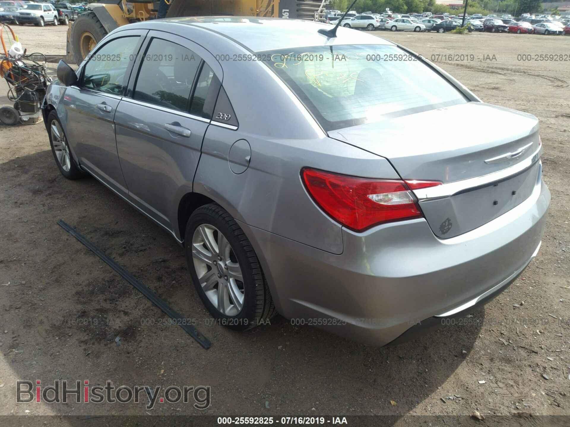 2013 CHRYSLER 200 - VIN: 1C3CCBBB7DN737711 - Photo 3