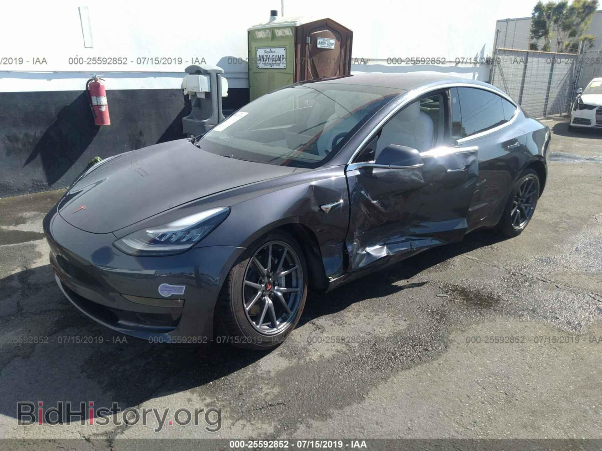 2018 TESLA MODEL 3 - VIN: 5YJ3E1EA6JF166757 - Photo 2