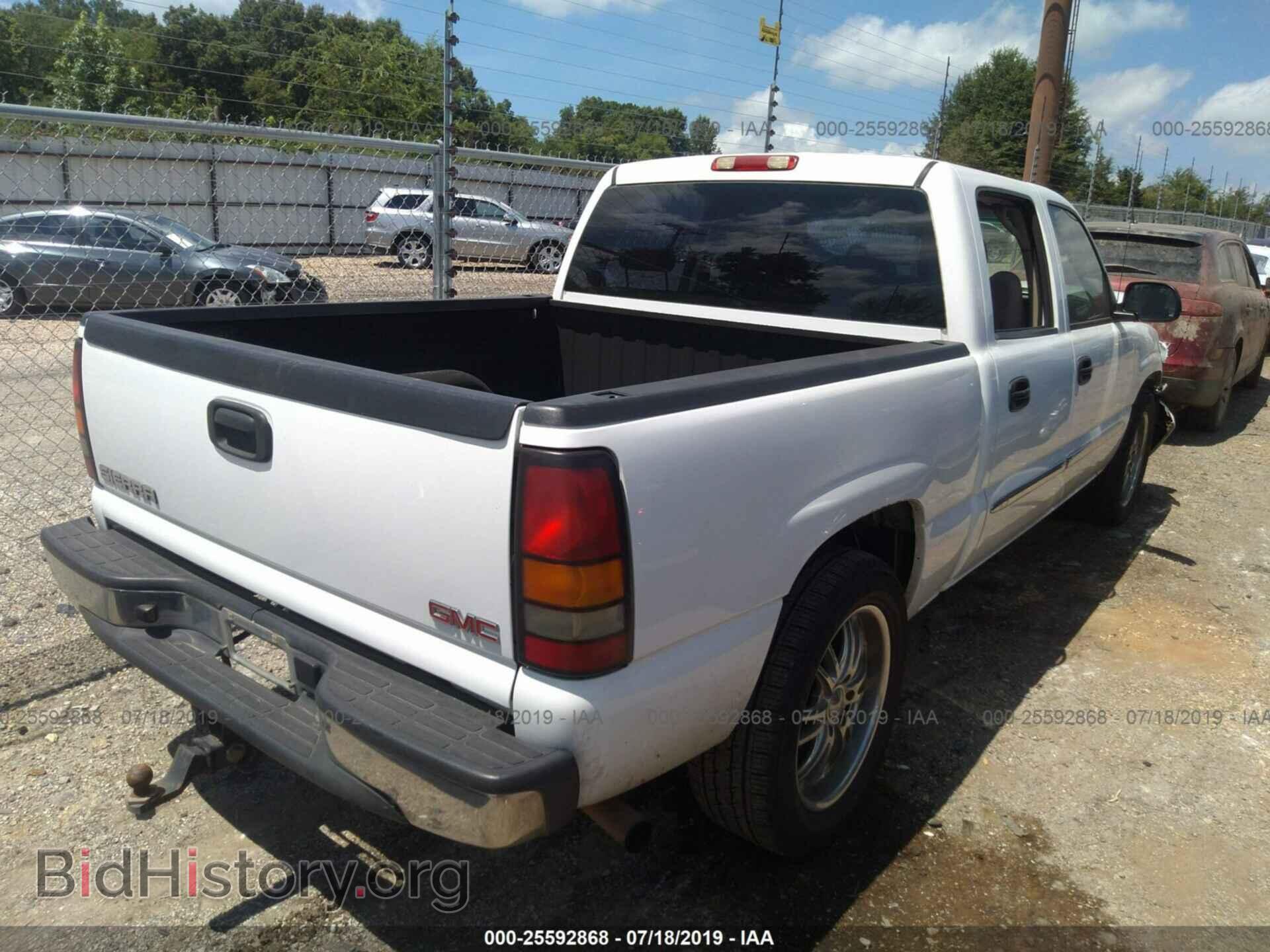 2006 GMC NEW SIERRA - VIN: 2GTEC13VX61286074 - Photo 4