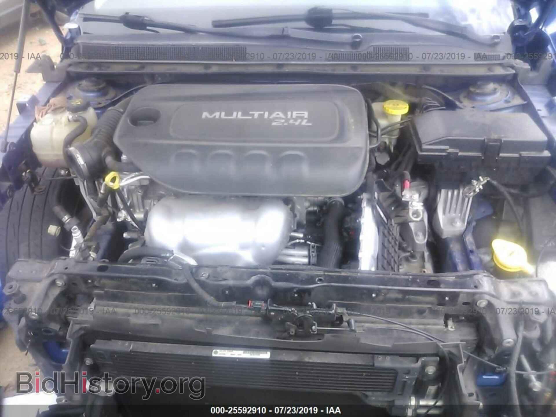 2015 CHRYSLER 200 - VIN: 1C3CCCCB8FN571982 - Photo 10
