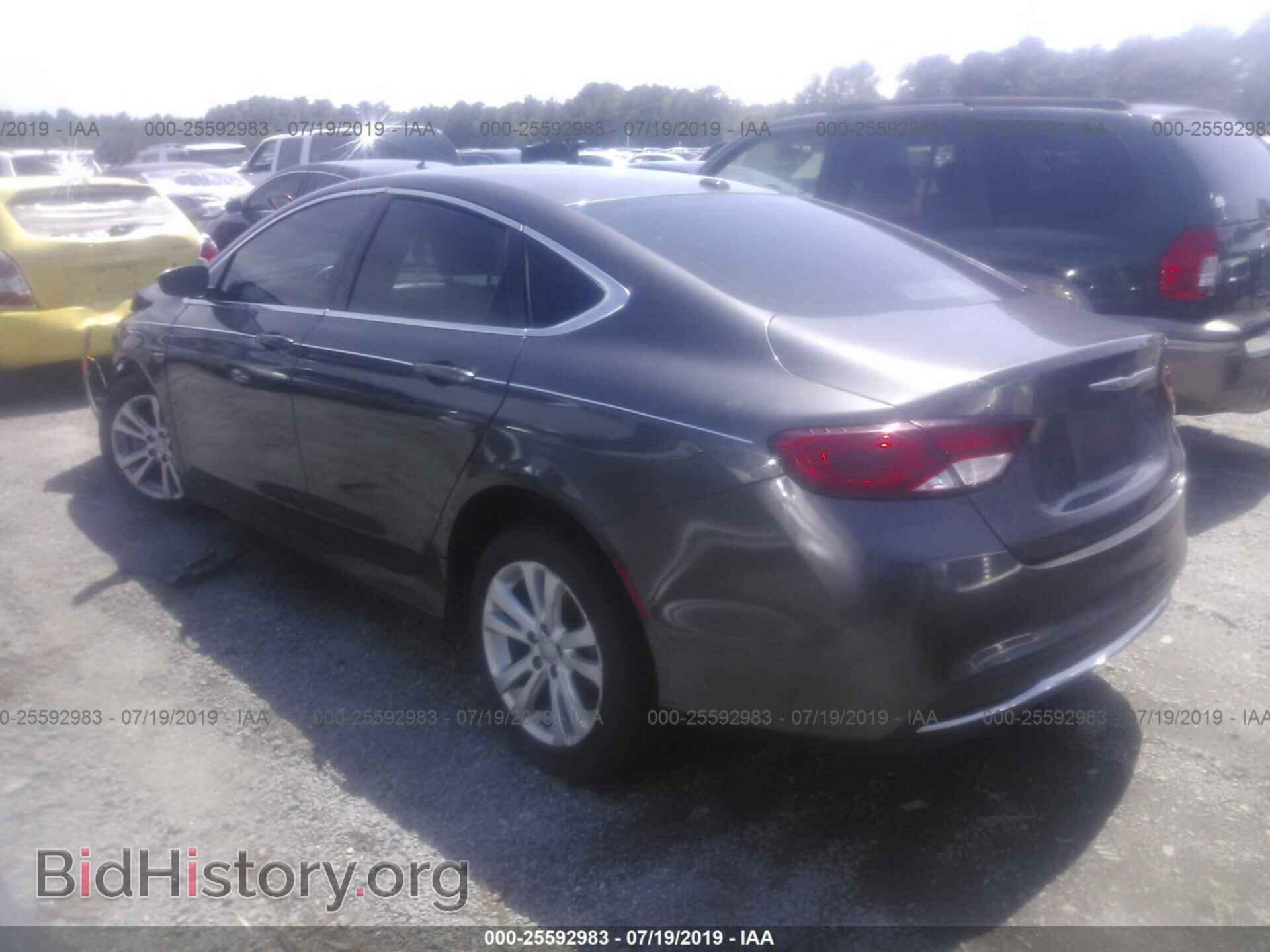 2015 CHRYSLER 200 - VIN: 1C3CCCAB3FN758100 - Photo 3