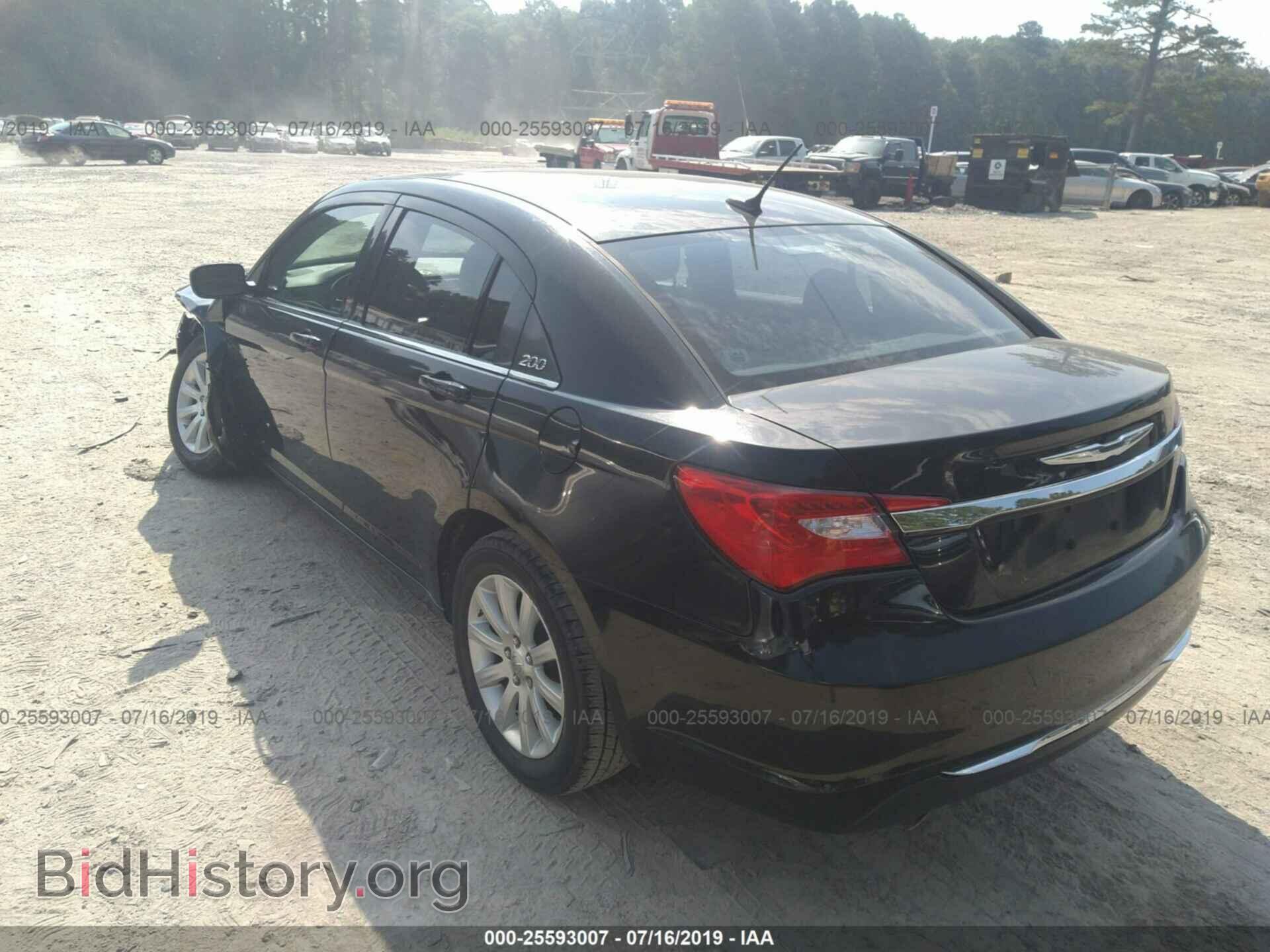 2011 CHRYSLER 200 - VIN: 1C3BC1FG3BN620085 - Фото 3