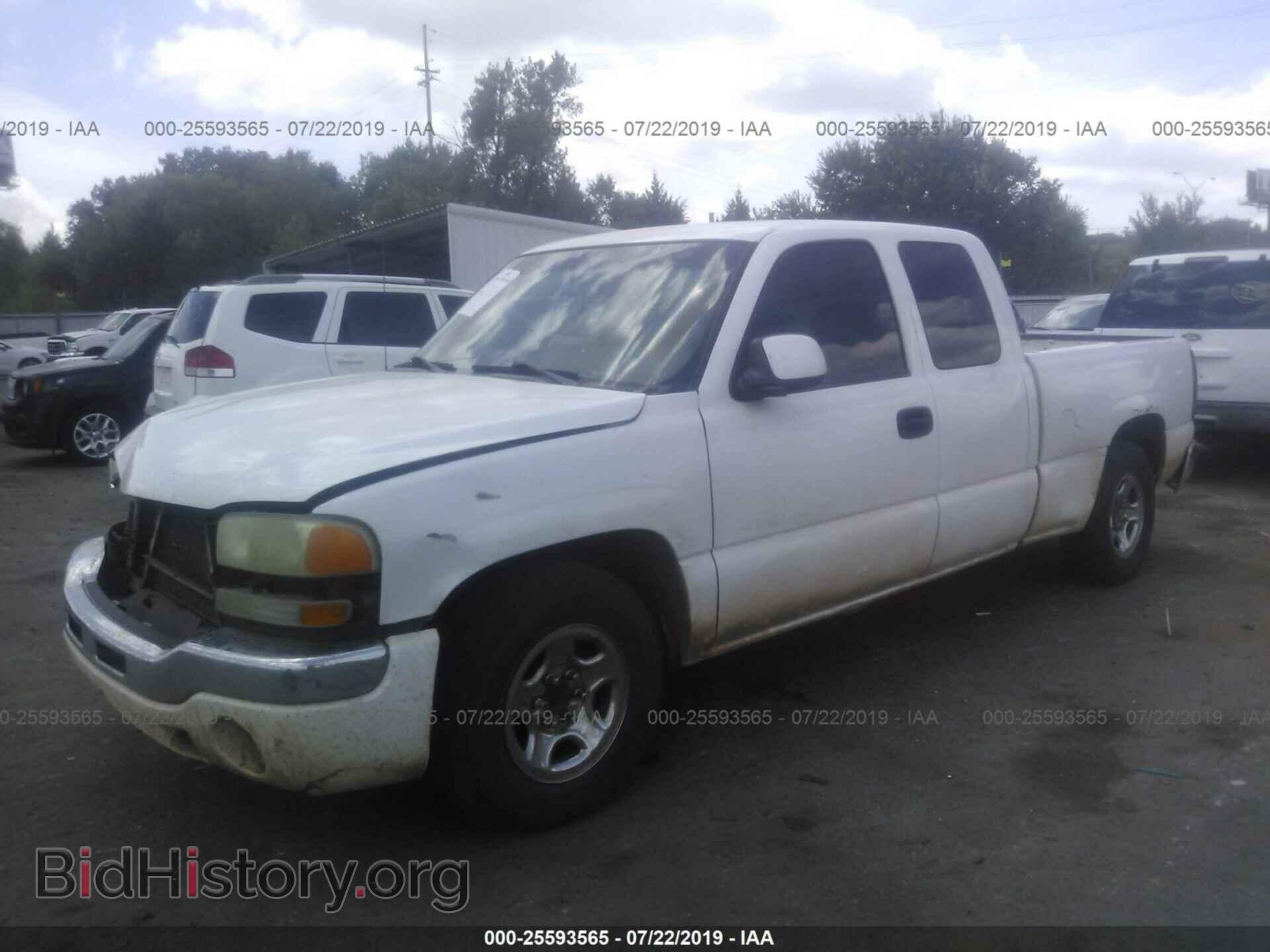 2004 GMC NEW SIERRA - VIN: 2GTEC19T441291869 - Фото 2