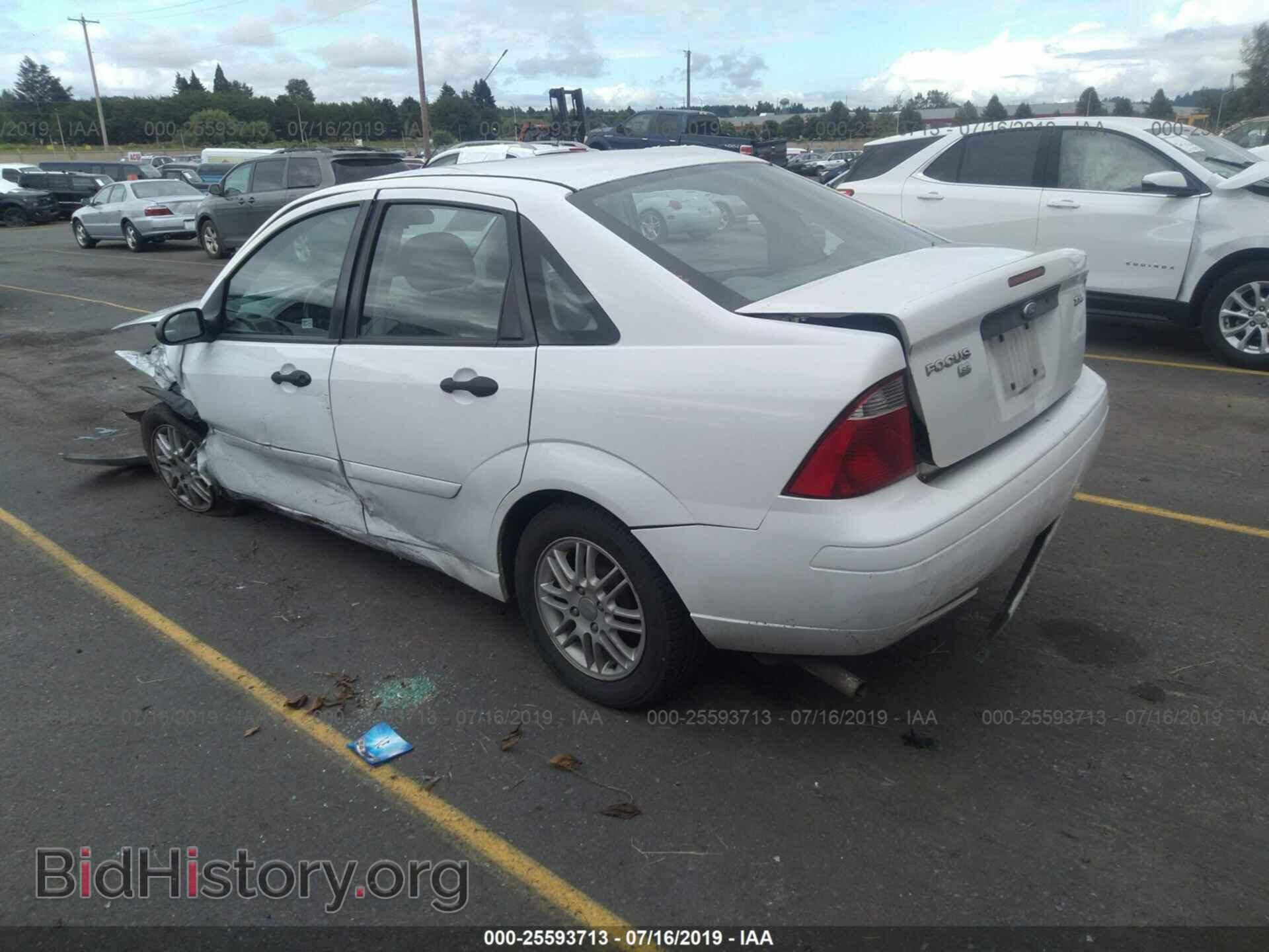 2005 FORD FOCUS - VIN: 1FAFP34N35W209580 - Фото 3