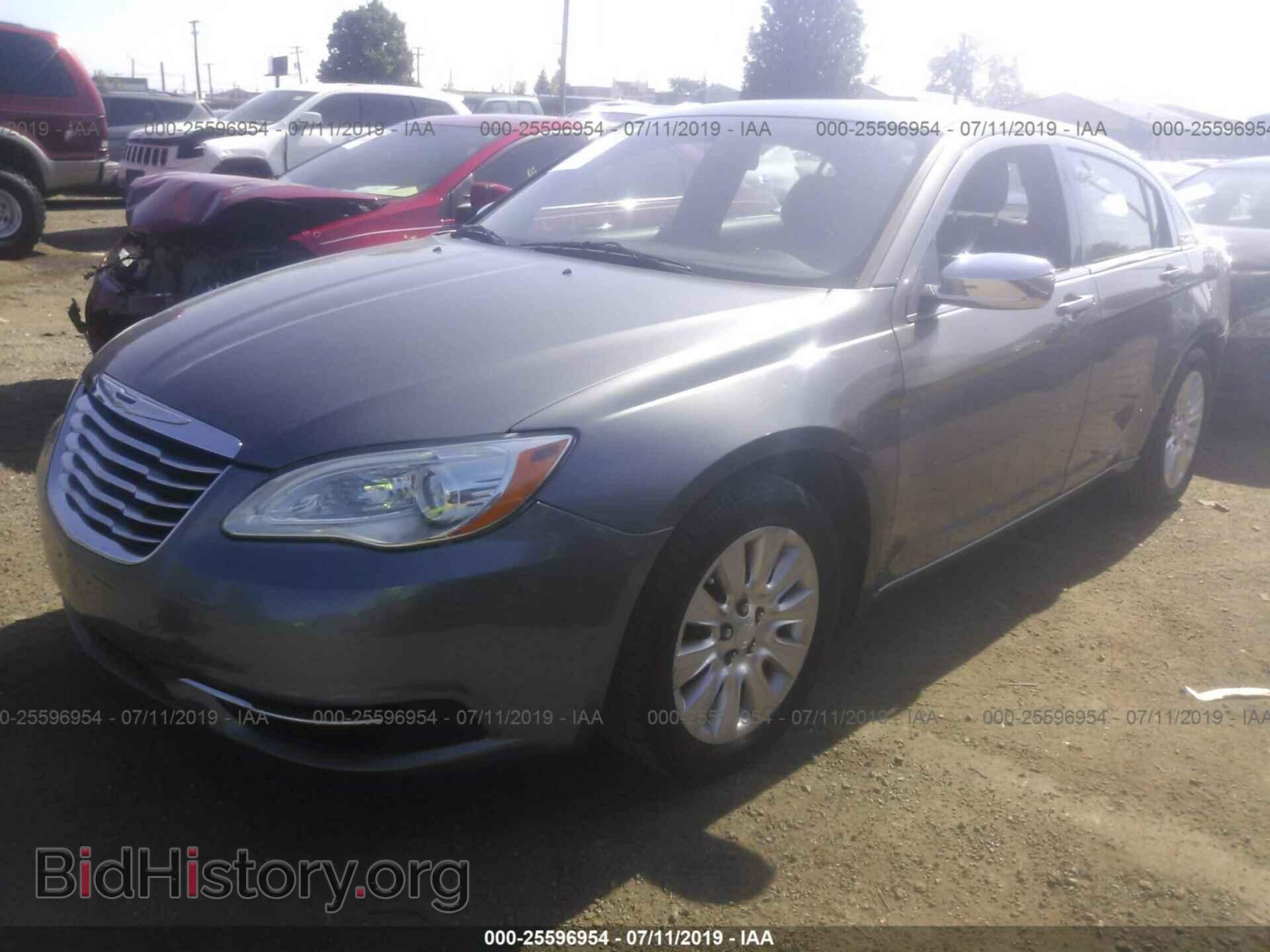 2012 CHRYSLER 200 - VIN: 1C3CCBAB8CN319304 - Фото 2