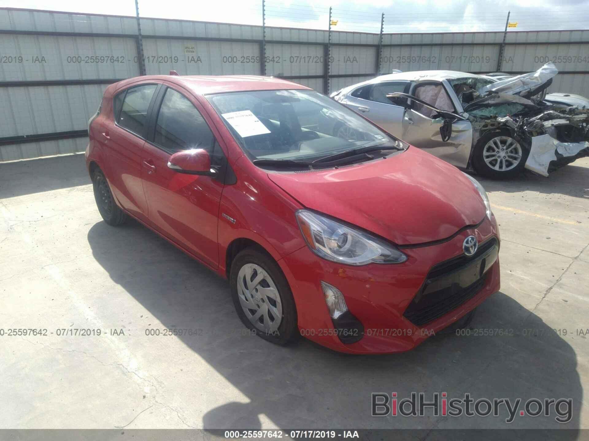 Photo JTDKDTB38G1589762 - TOYOTA PRIUS C 2016