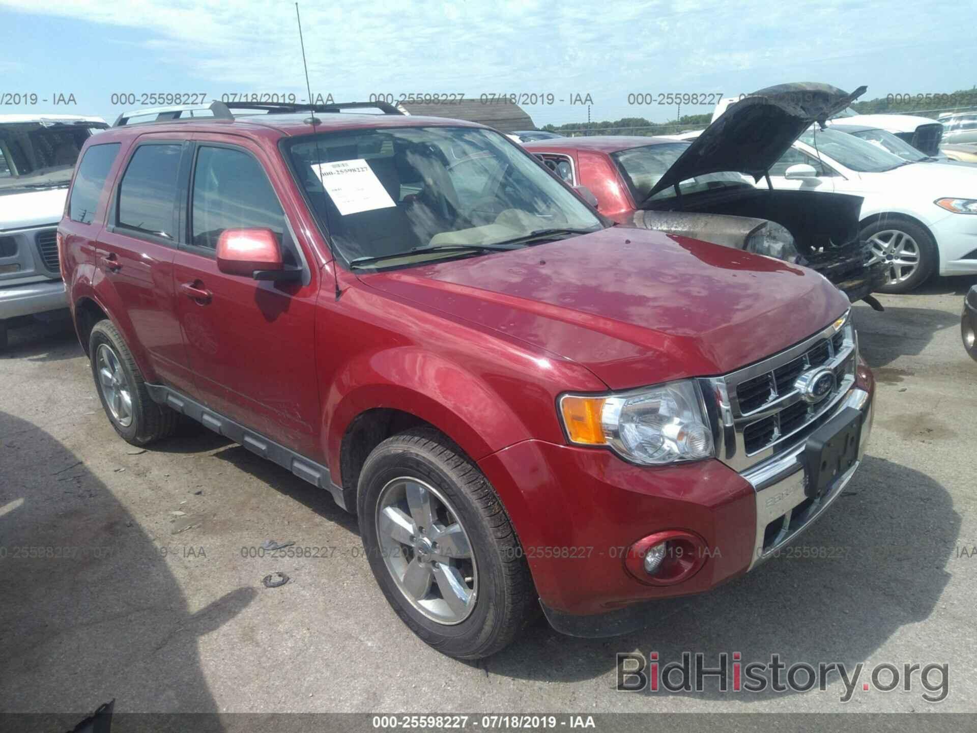 Photo 1FMCU0EG8BKB20574 - FORD ESCAPE 2011