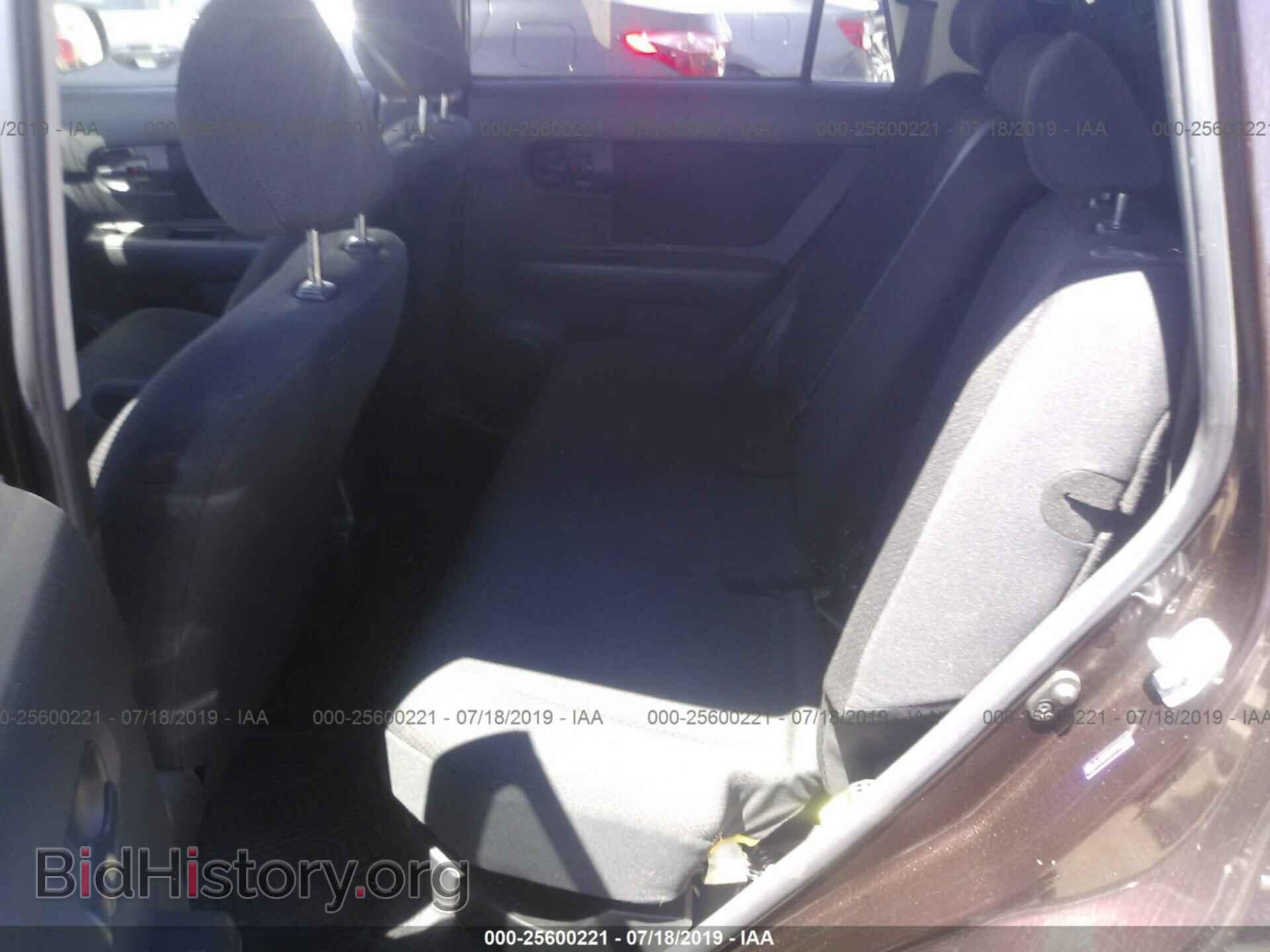 2008 TOYOTA SCION - VIN: JTLKE50EX81023122 - Фото 8