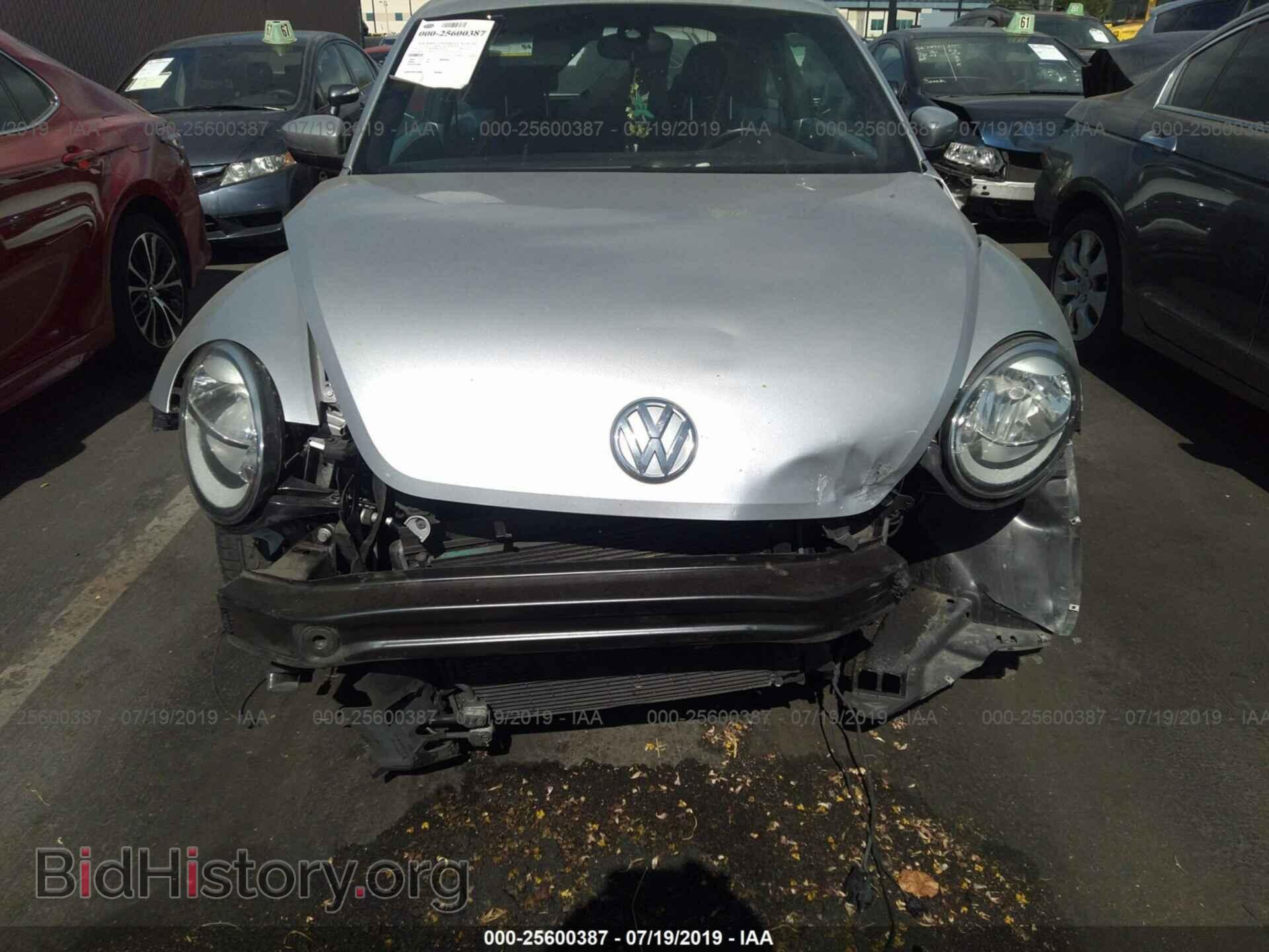 2012 VOLKSWAGEN BEETLE - VIN: 3VWJP7AT5CM601937 - Фото 6