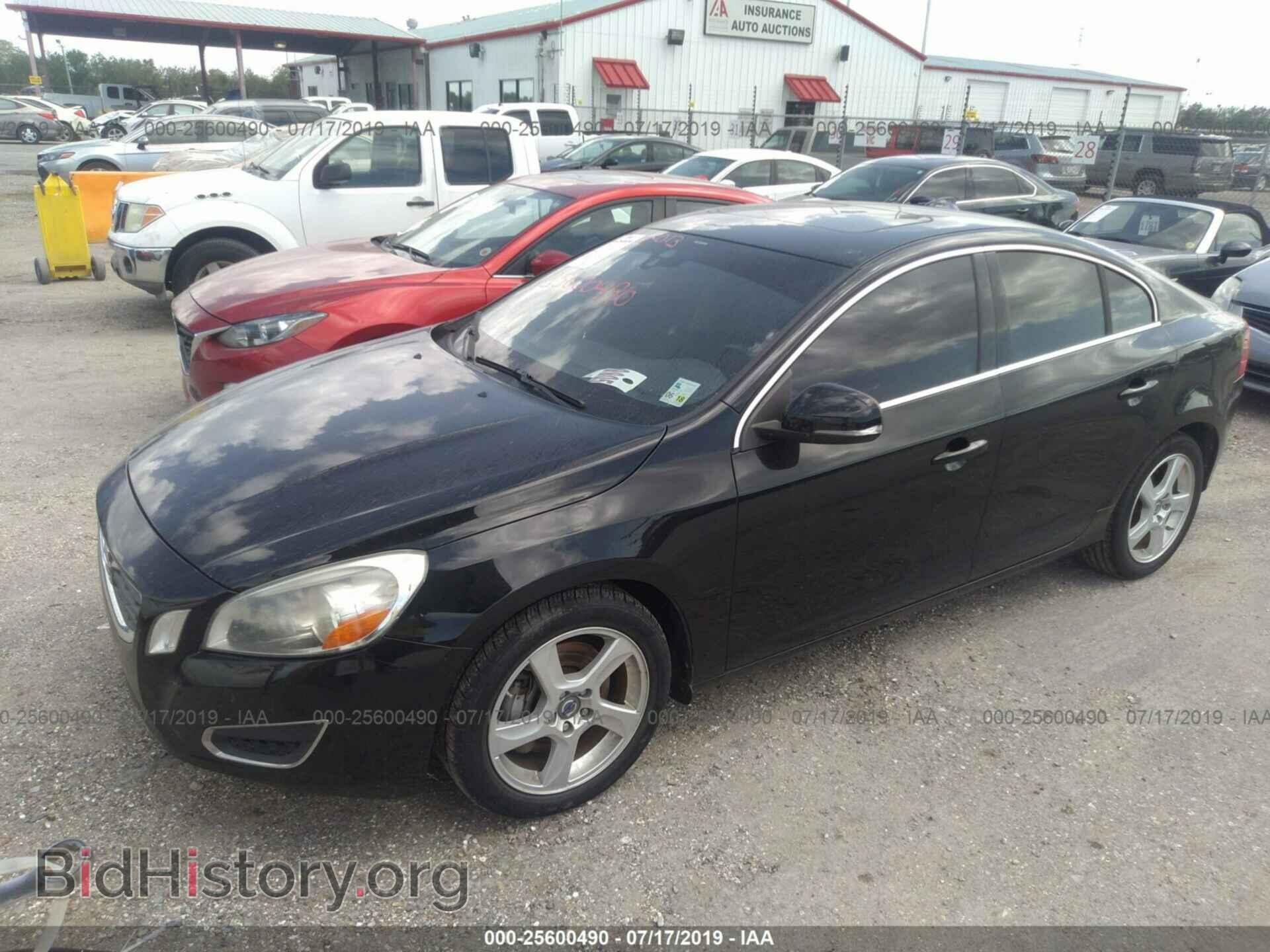 2013 VOLVO S60 - VIN: YV1612FS6D2178608 - Фото 2