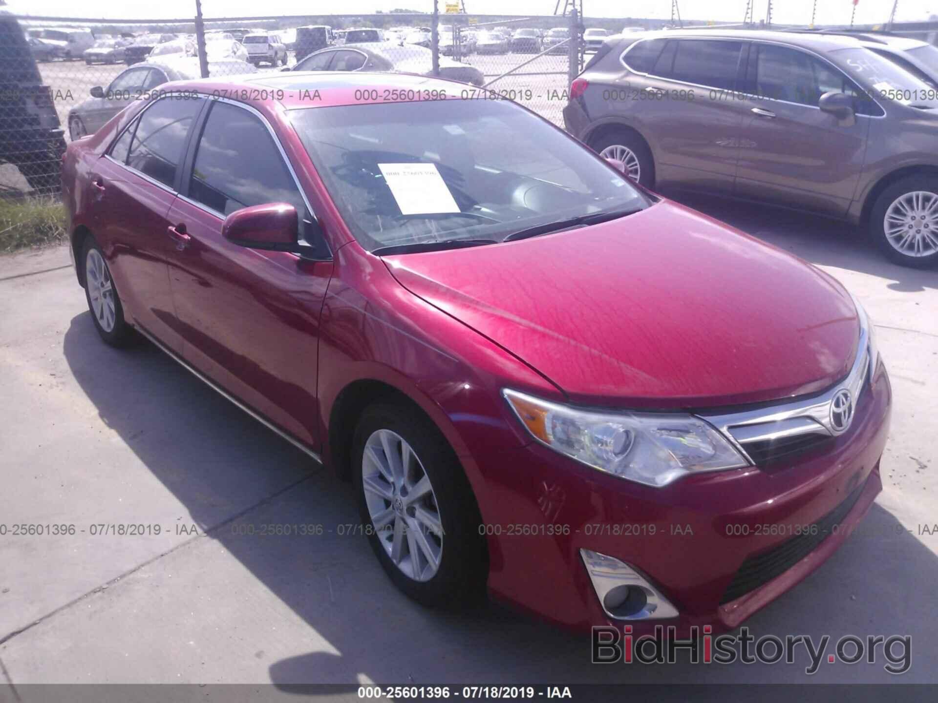 Photo 4T4BF1FK3DR332228 - TOYOTA CAMRY 2013