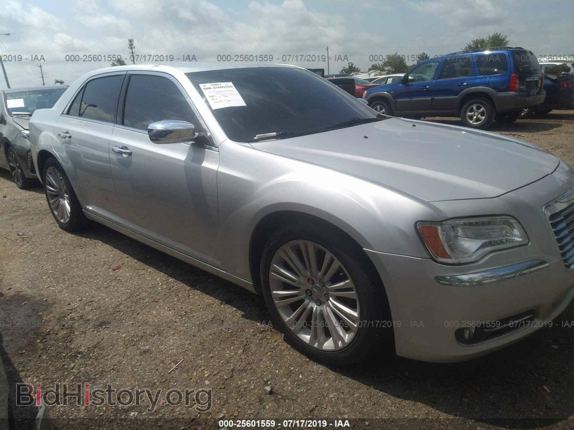 Фотография 2C3CCACG1CH223610 - CHRYSLER 300 2012