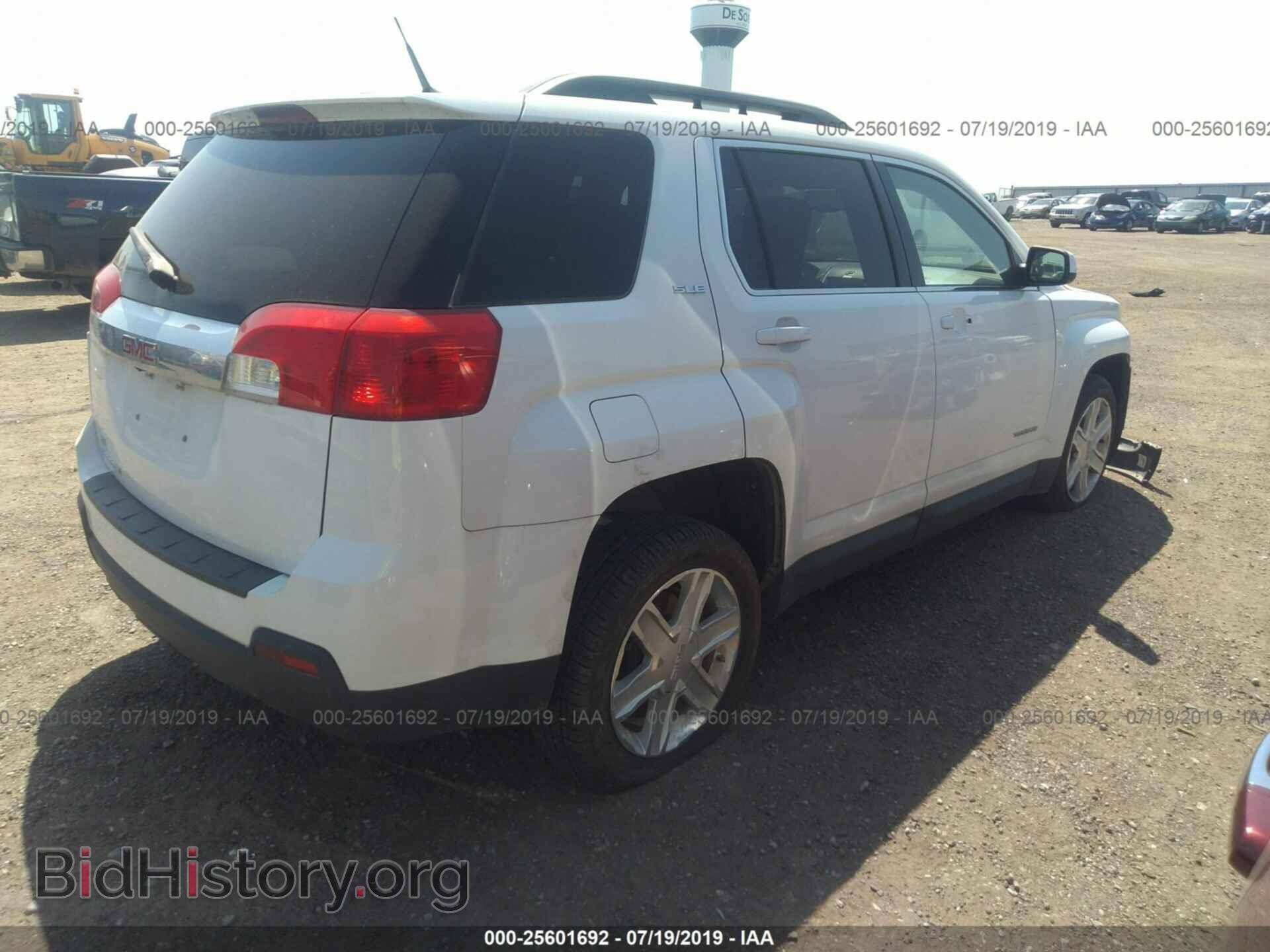 2011 GMC TERRAIN - VIN: 2CTALSEC7B6457879 - Photo 4