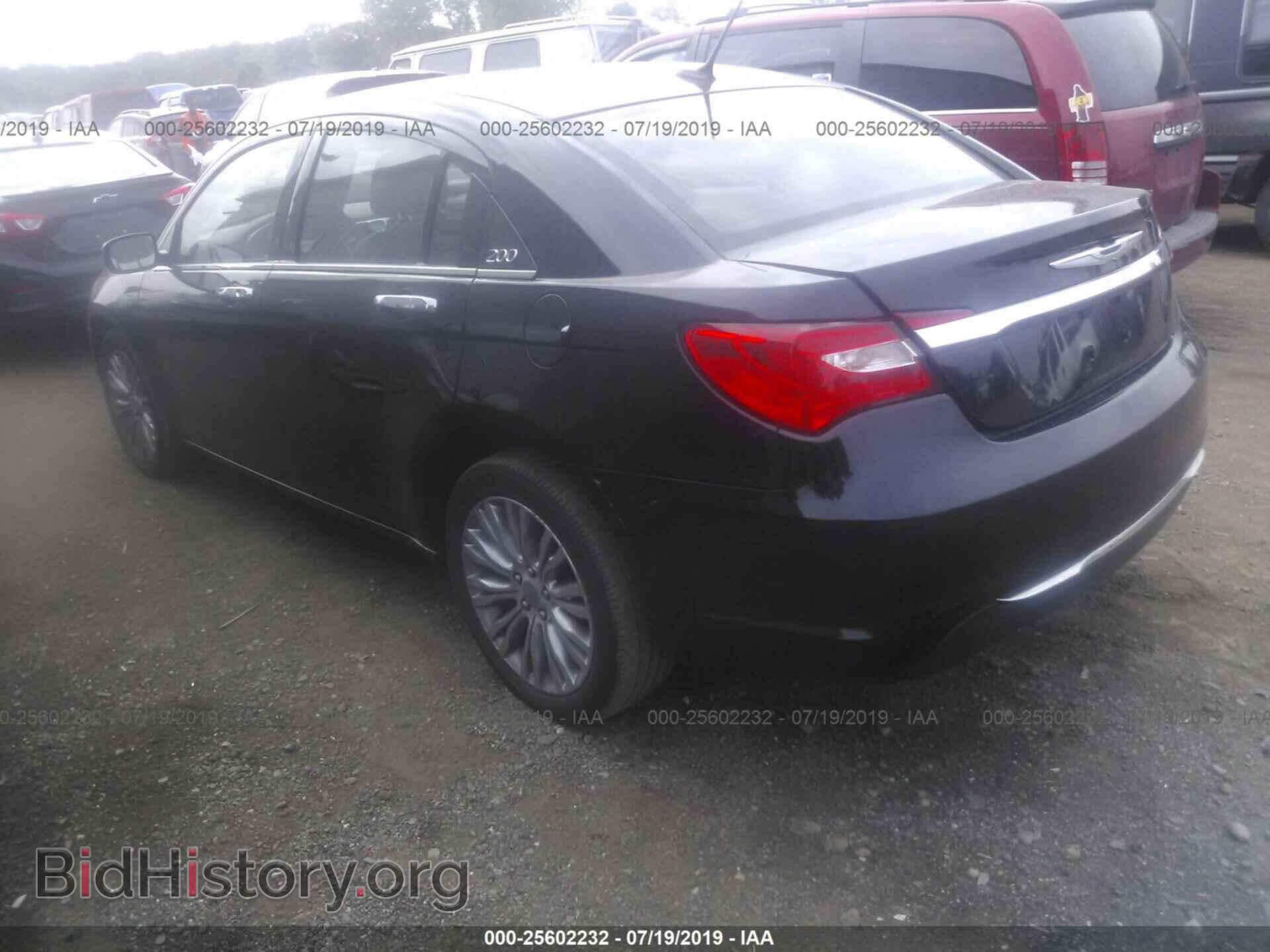 2012 CHRYSLER 200 - VIN: 1C3CCBCB0CN304924 - Фото 3
