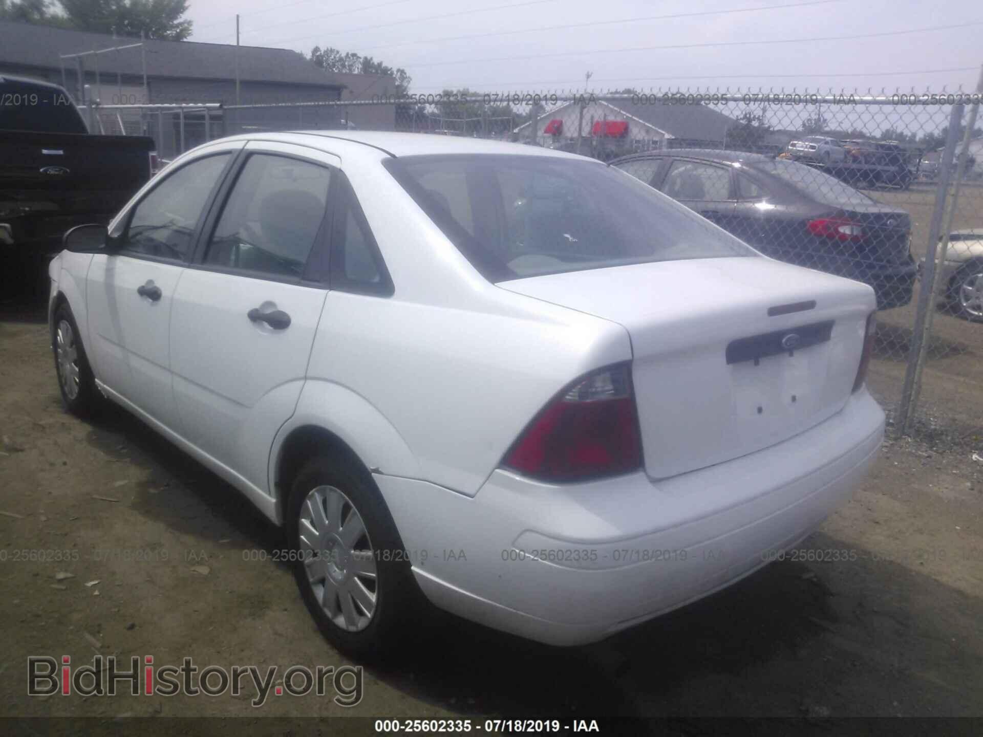 2005 FORD FOCUS - VIN: 1FAFP34N65W302951 - Фото 3