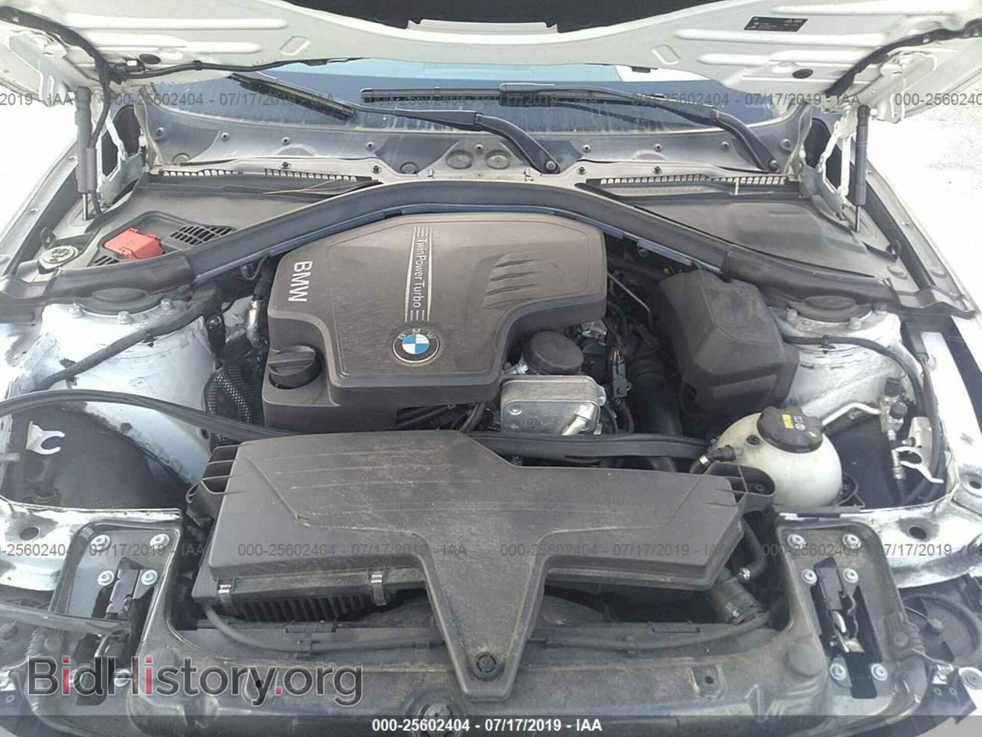 2016 BMW 320 - VIN: WBA8A9C59GK616044 - Фото 10