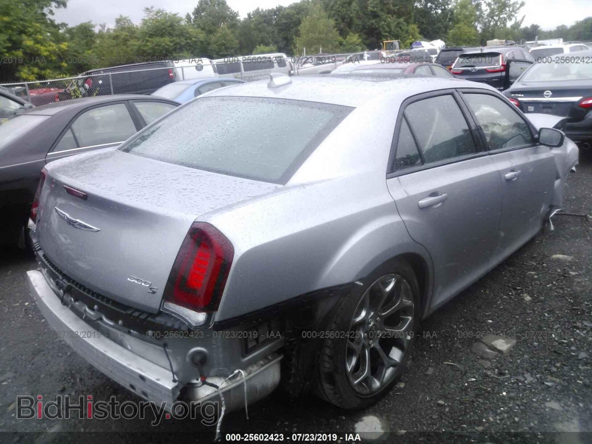 2018 CHRYSLER 300 - VIN: 2C3CCABG9JH301775 - Фото 4