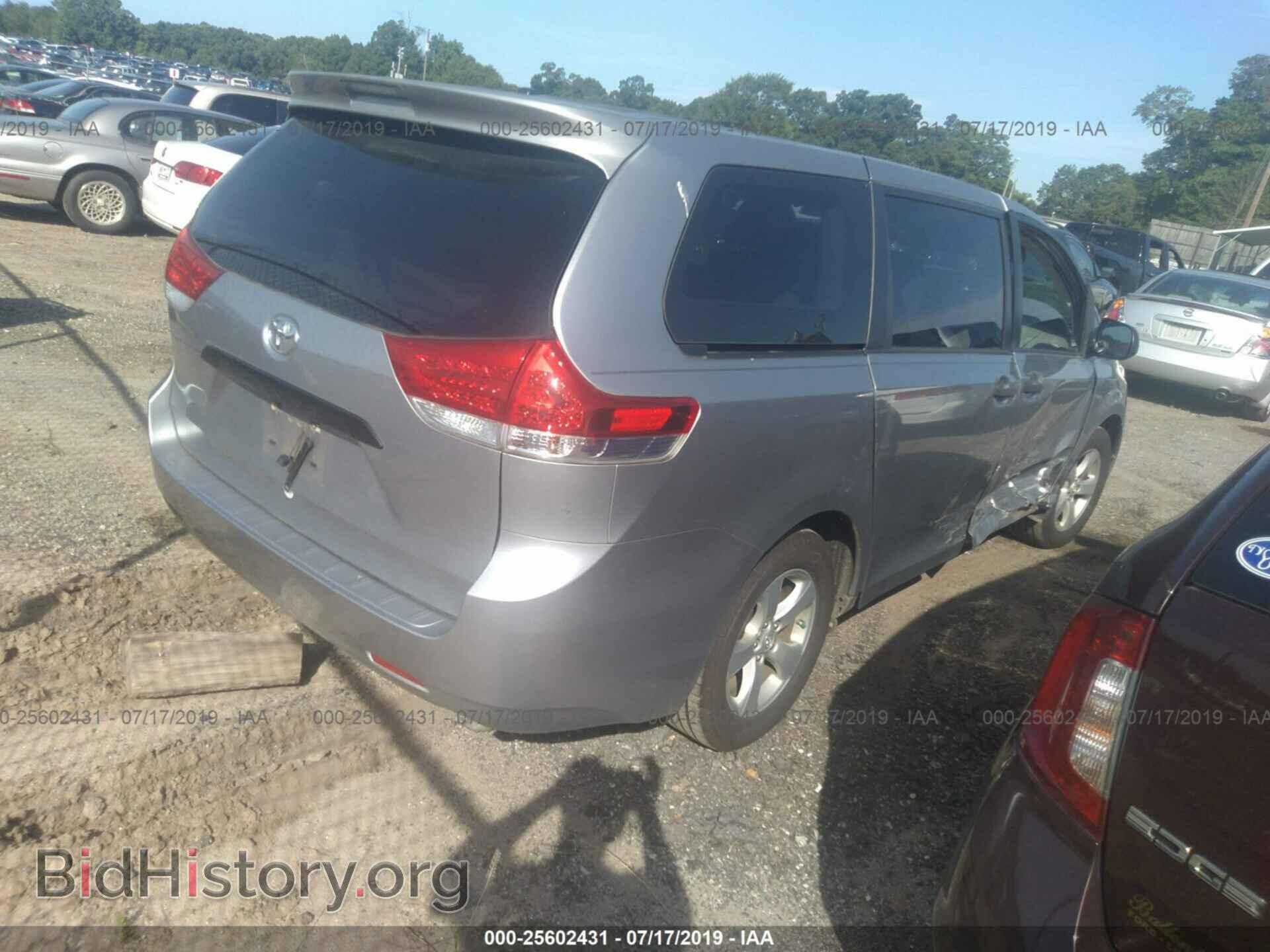 2012 TOYOTA SIENNA - VIN: 5TDZK3DC6CS263232 - Фото 4
