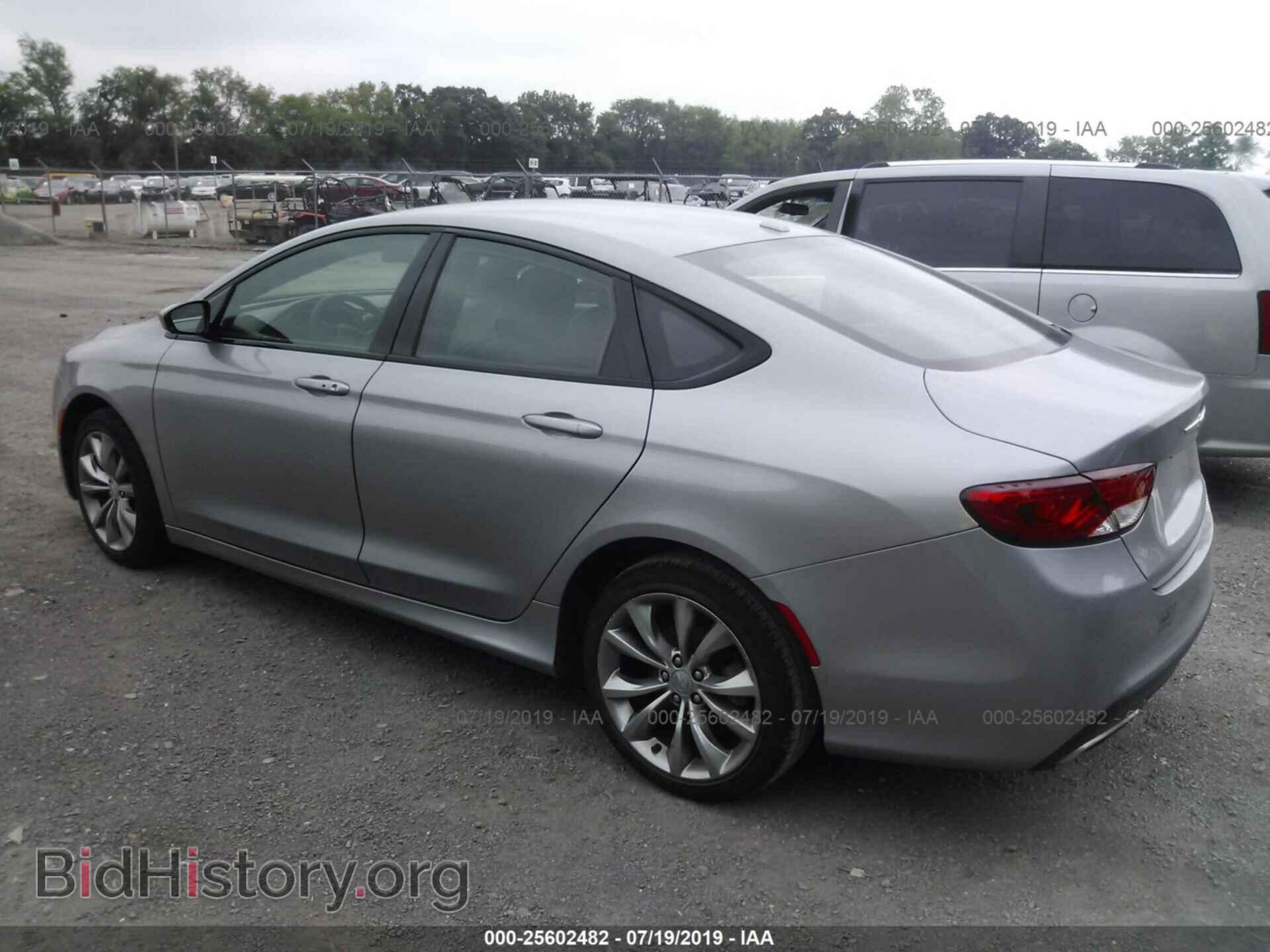 2016 CHRYSLER 200 - VIN: 1C3CCCBB3GN125810 - Фото 3