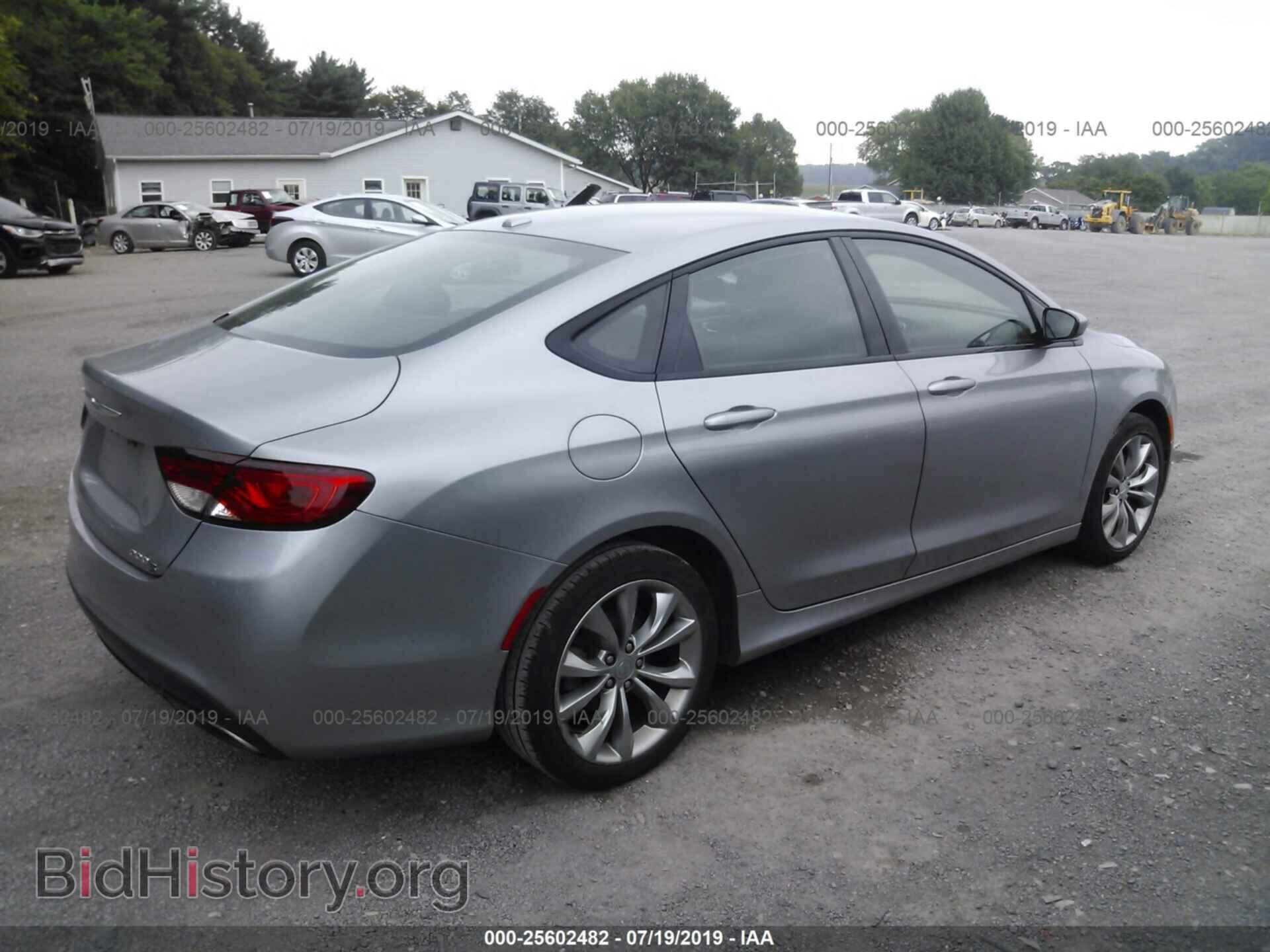 2016 CHRYSLER 200 - VIN: 1C3CCCBB3GN125810 - Фото 4