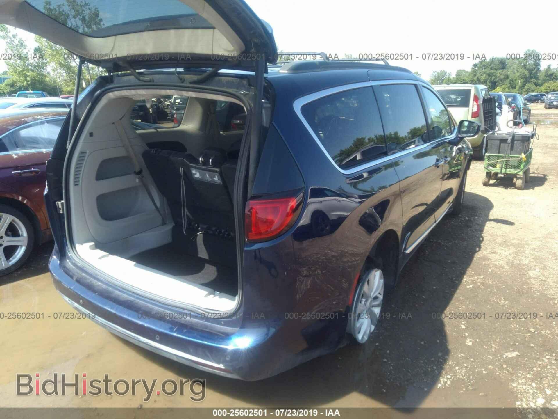 2017 CHRYSLER PACIFICA - VIN: 2C4RC1BG0HR739577 - Фото 4