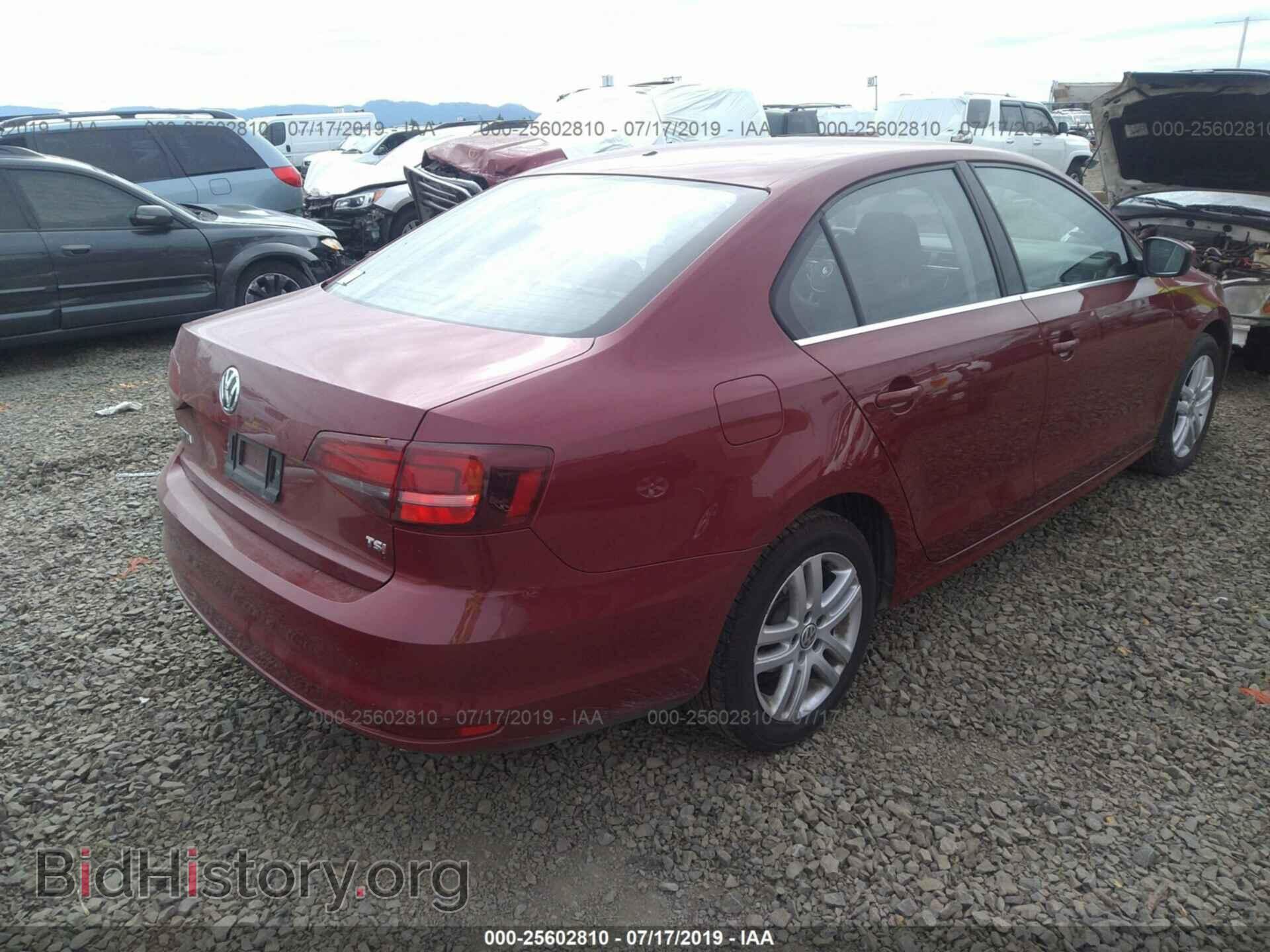 2017 VOLKSWAGEN JETTA - VIN: 3VW2B7AJ2HM256505 - Фото 4