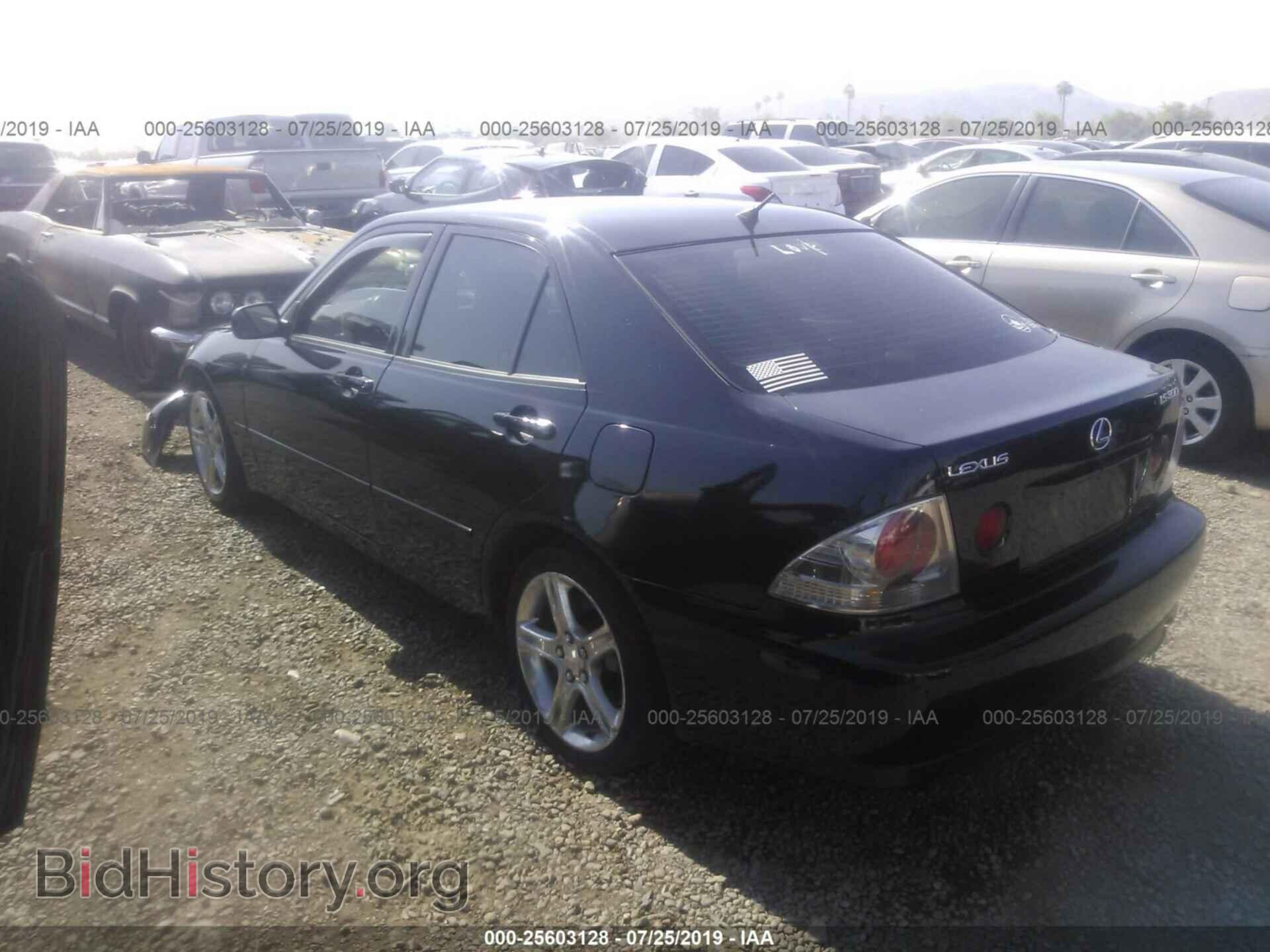 2001 LEXUS IS - VIN: JTHBD182710022084 - Photo 3