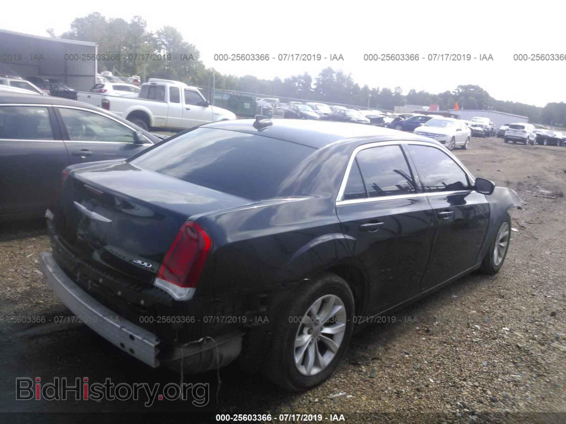 2016 CHRYSLER 300 - VIN: 2C3CCAAG3GH223827 - Фото 4
