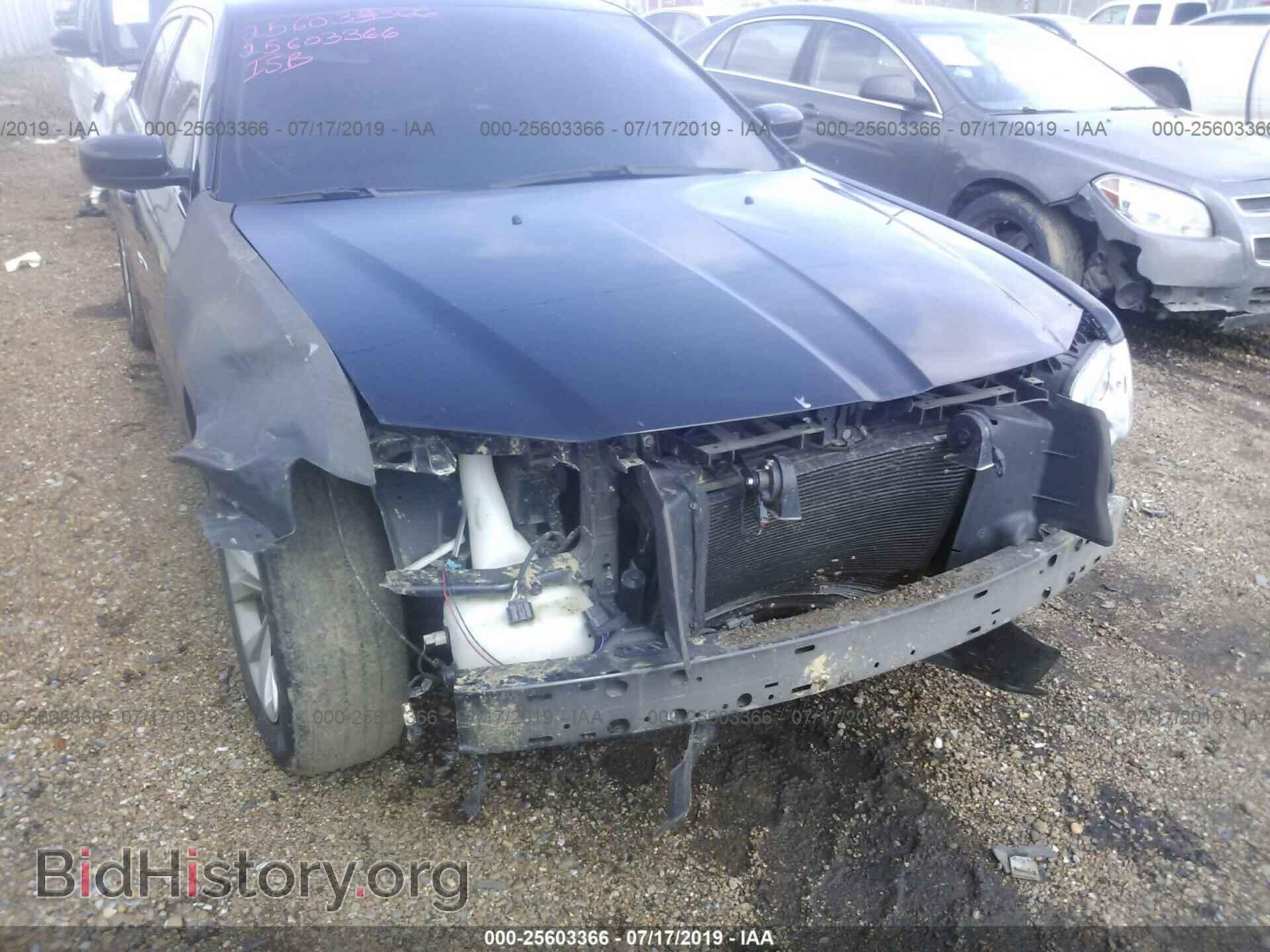 2016 CHRYSLER 300 - VIN: 2C3CCAAG3GH223827 - Фото 6