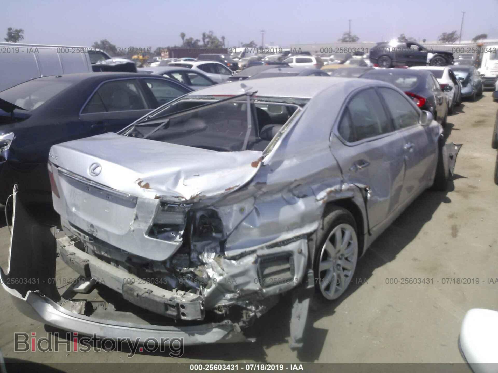 2007 LEXUS LS - VIN: JTHBL46F375028860 - Photo 4