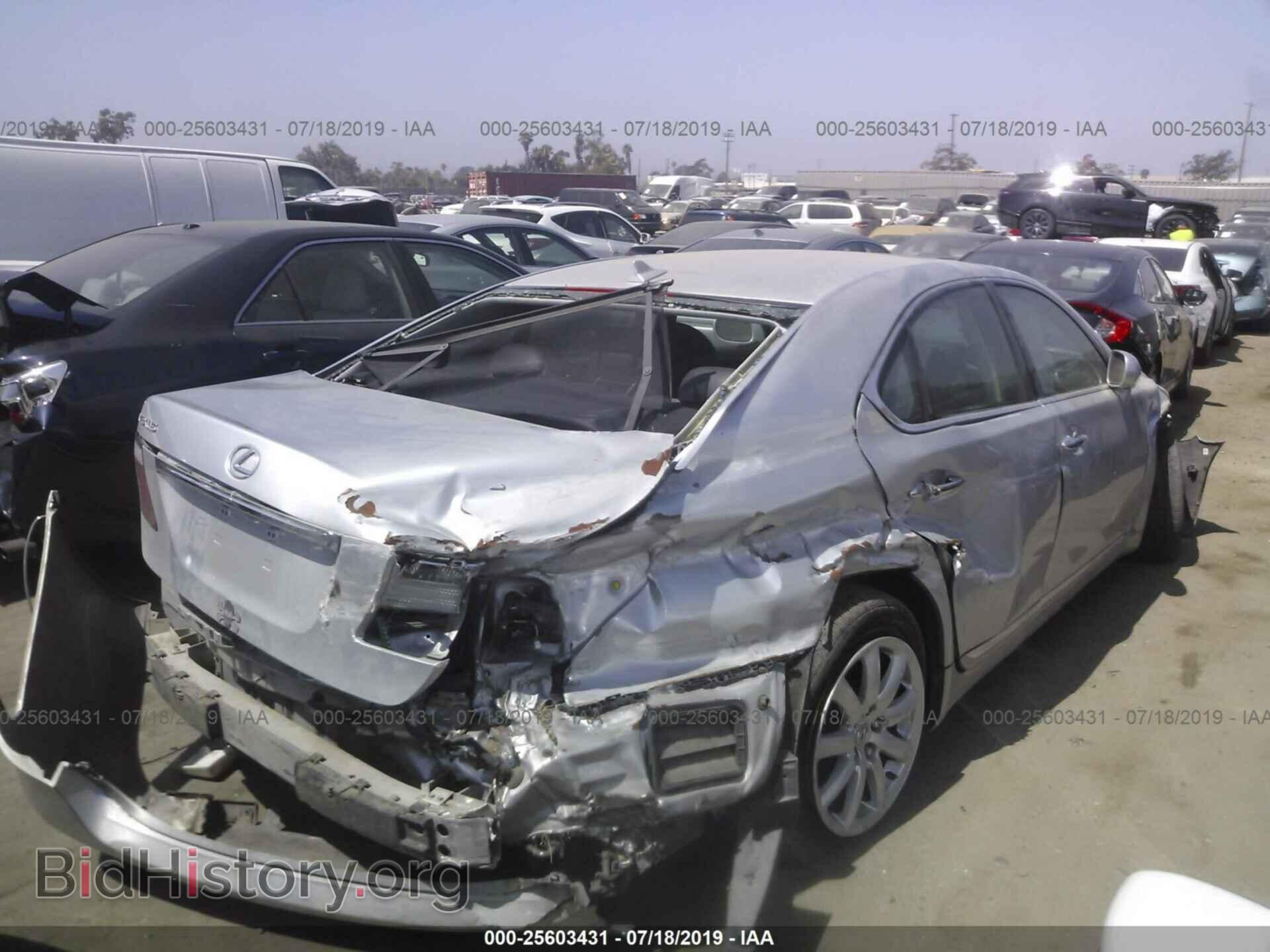 2007 LEXUS LS - VIN: JTHBL46F375028860 - Photo 6