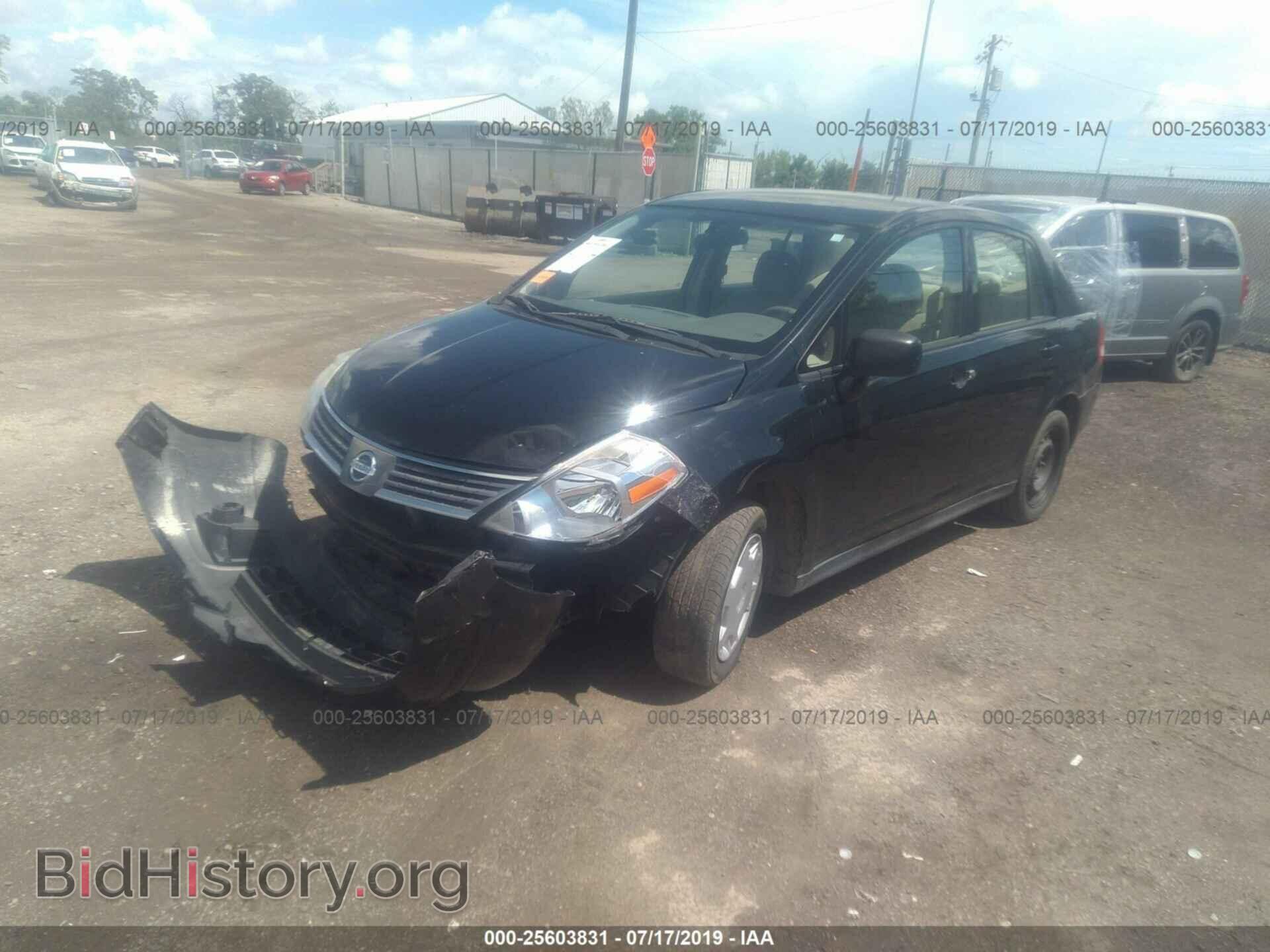 2009 NISSAN VERSA - VIN: 3N1BC11E49L446834 - Фото 2