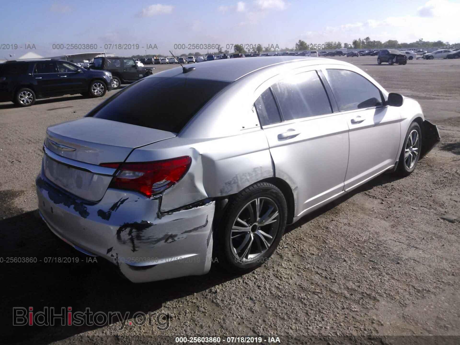 2012 CHRYSLER 200 - VIN: 1C3CCBAB6CN135480 - Фото 4